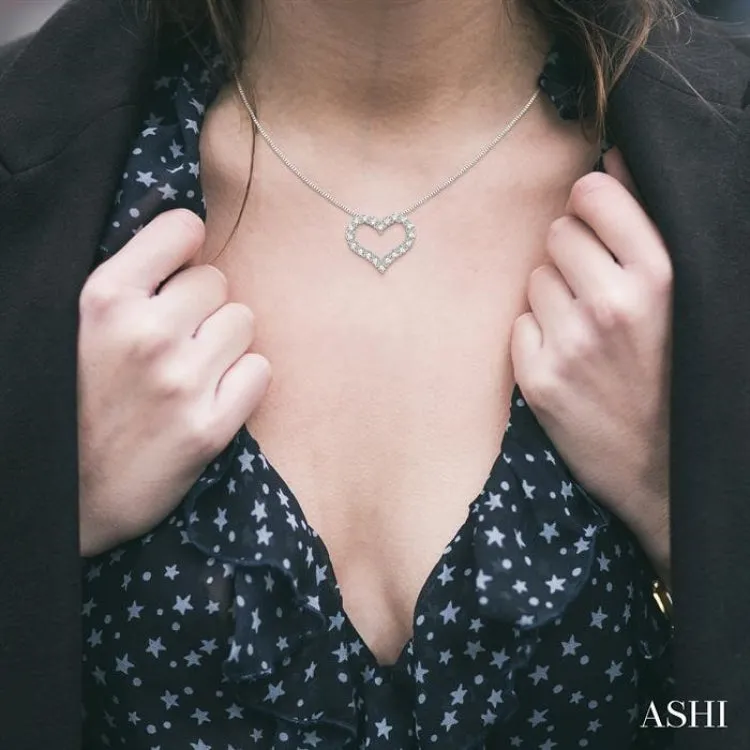 1 ctw Heart Shape Round Cut Diamond Pendant With Chain in 14K White Gold