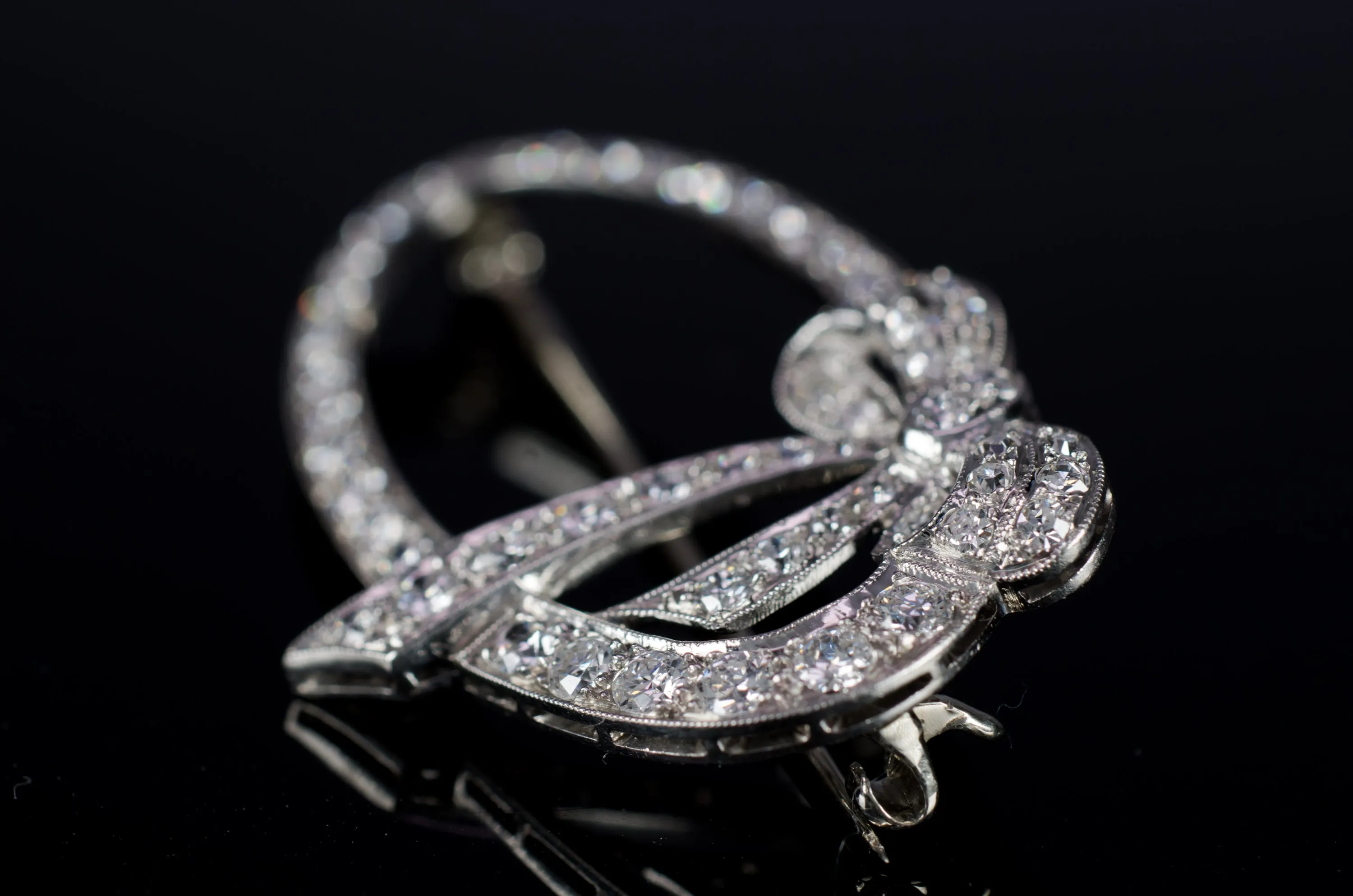 1.5CTW PLATINUM OLD CUT DIAMOND BROOCH