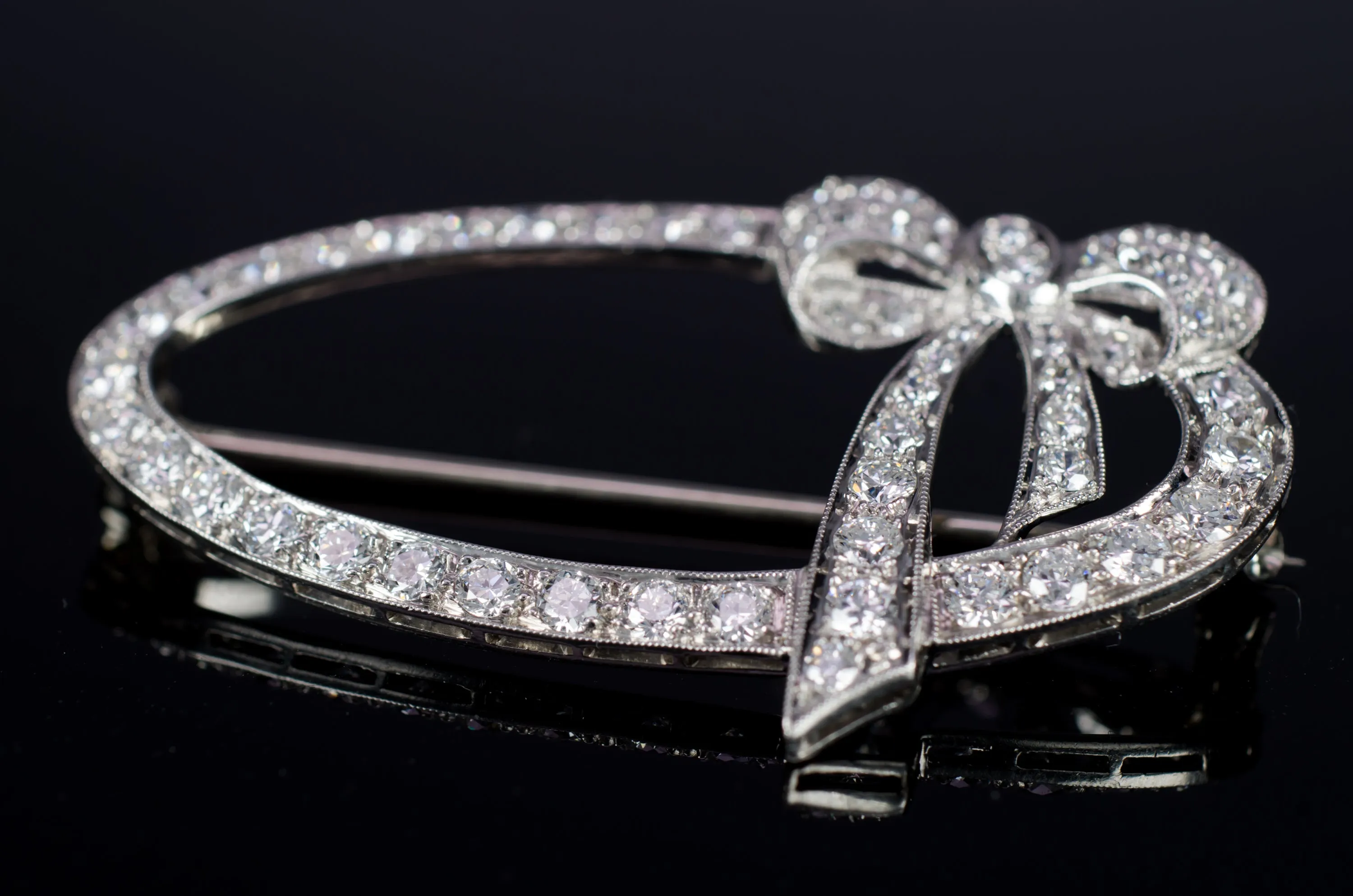 1.5CTW PLATINUM OLD CUT DIAMOND BROOCH