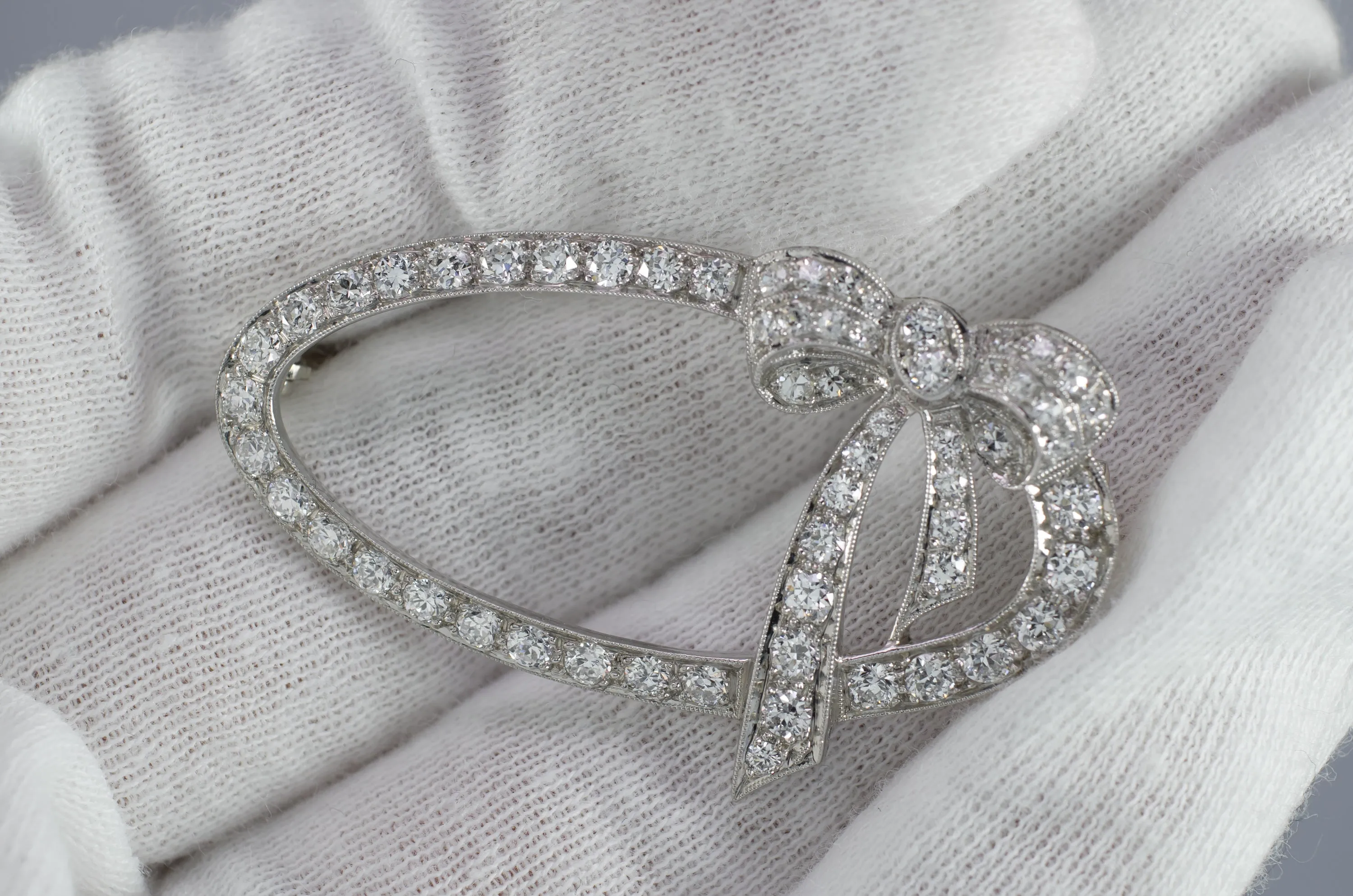 1.5CTW PLATINUM OLD CUT DIAMOND BROOCH