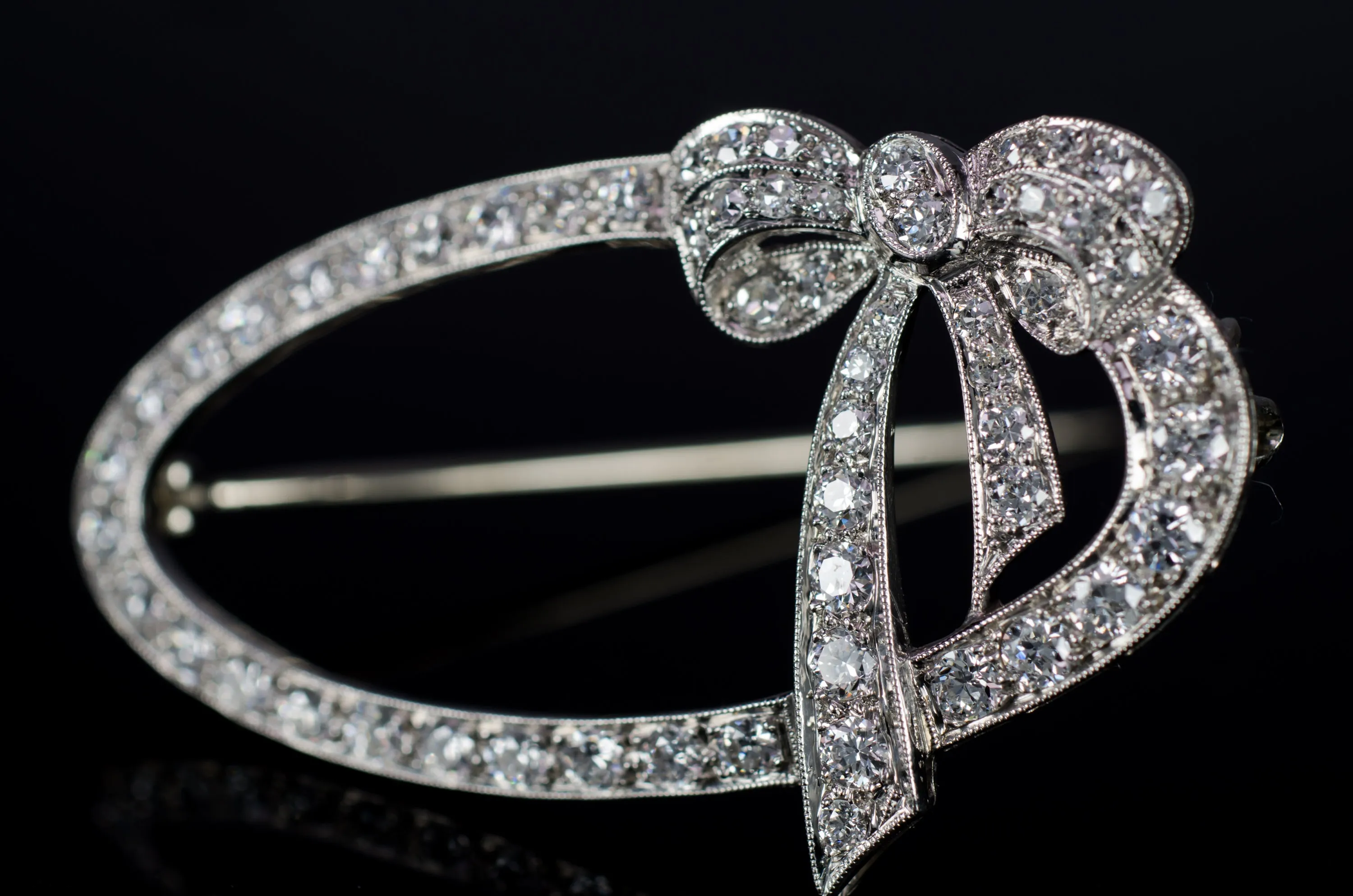 1.5CTW PLATINUM OLD CUT DIAMOND BROOCH