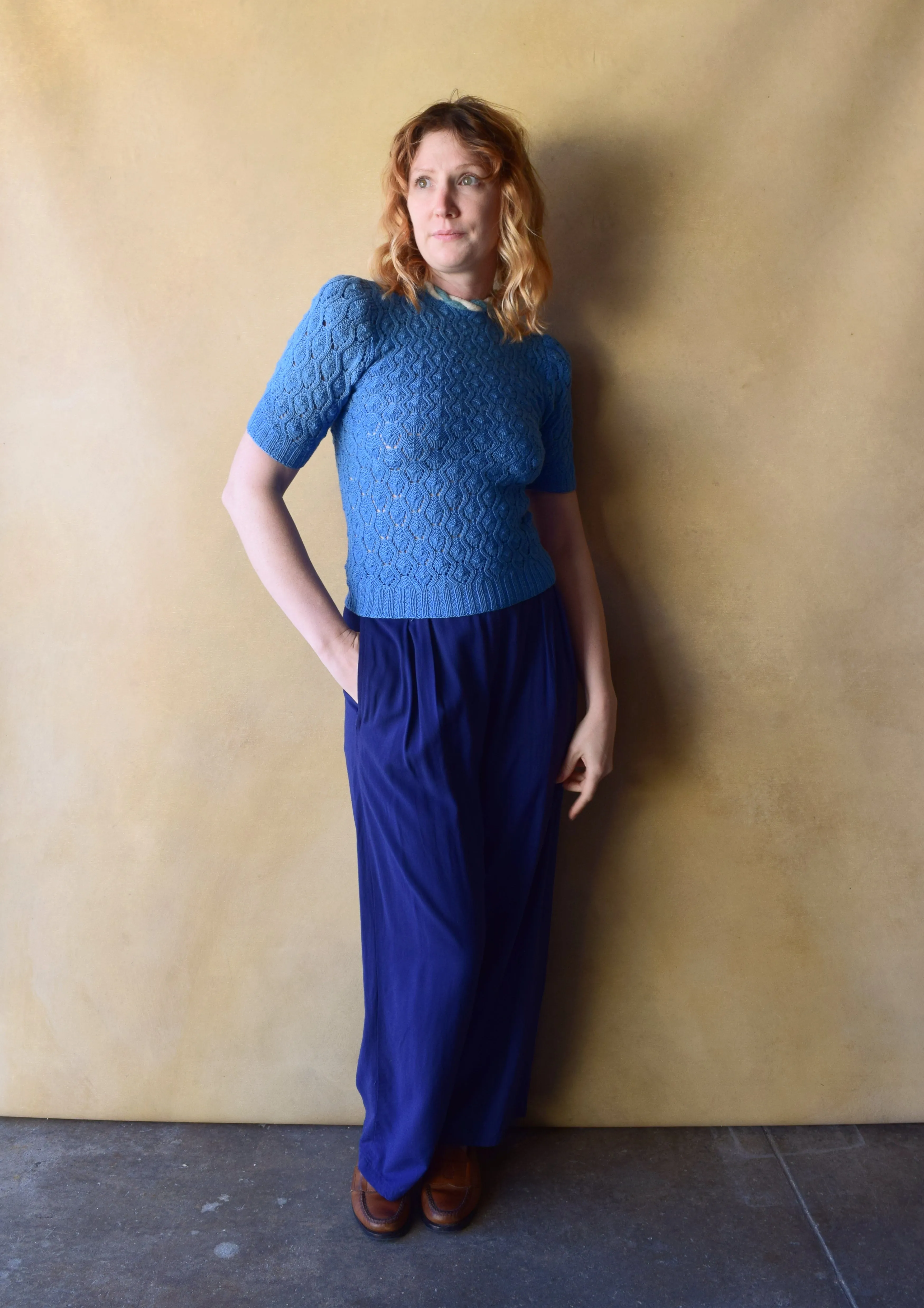 1940s knit top . vintage 40s sweater . size xxs to s