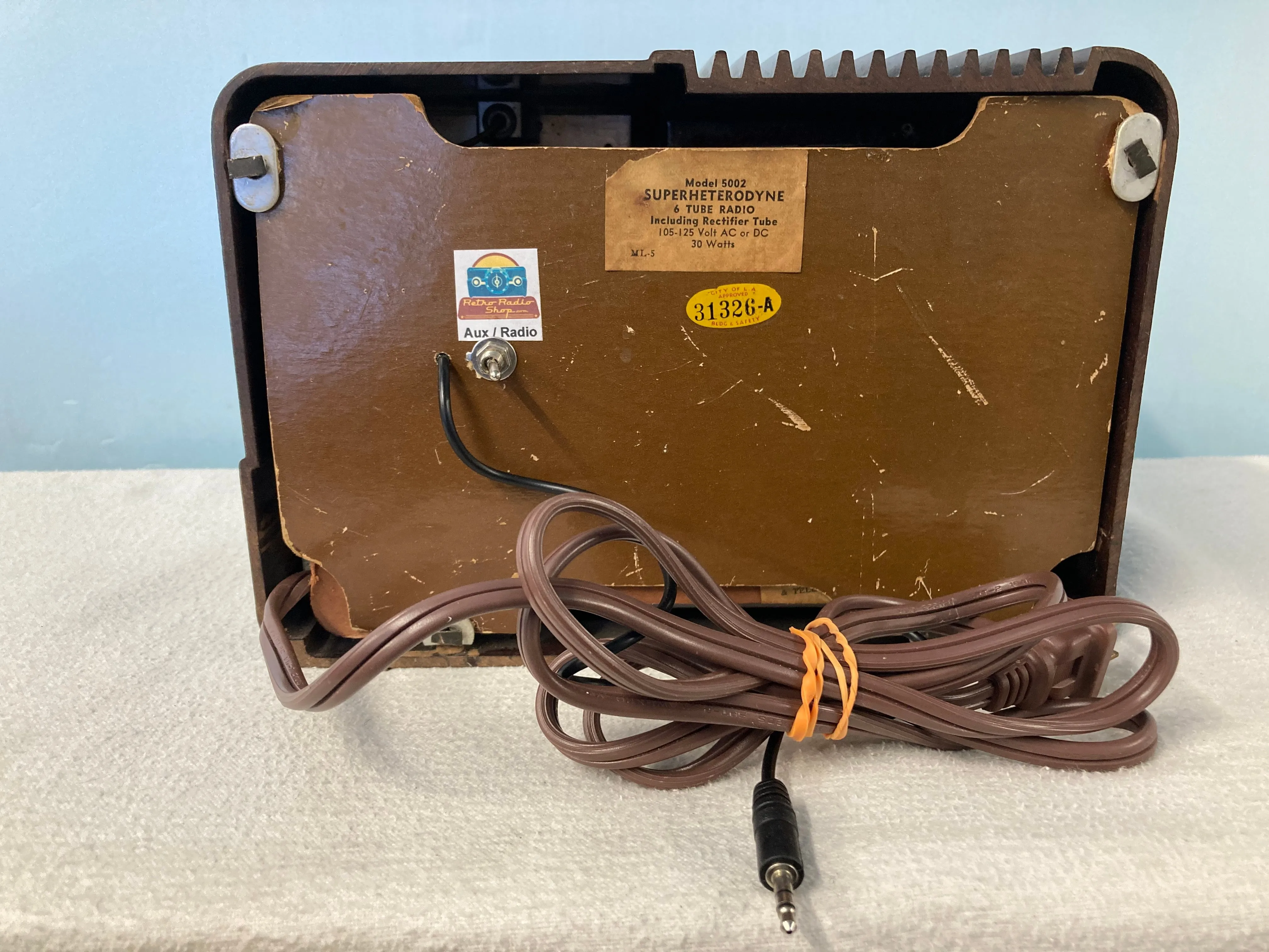 1943 Travler Model 5002 Tube Radio With Bluetooth & FM Options