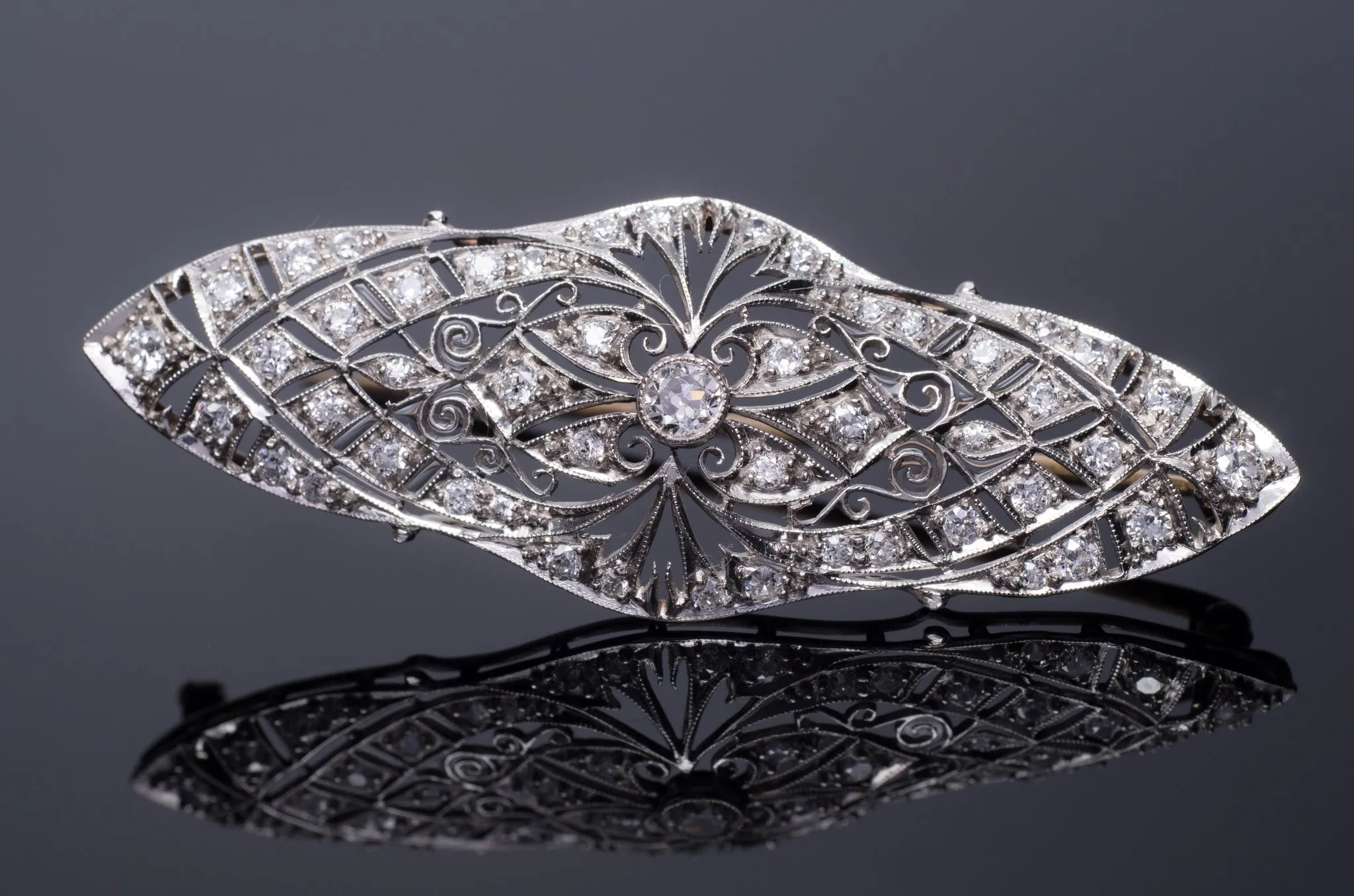 1CTW EDWARDIAN DIAMOND BROOCH IN PLATINUM AND GOLD
