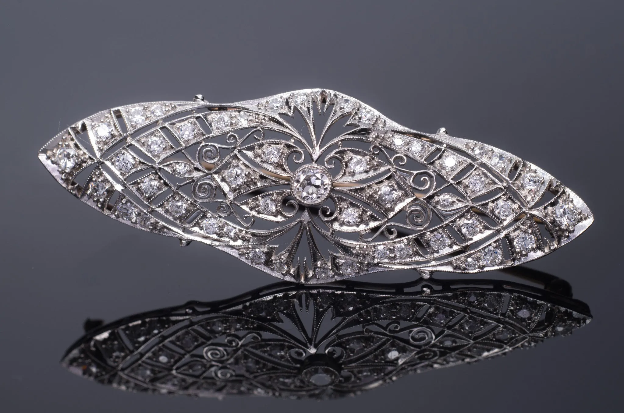 1CTW EDWARDIAN DIAMOND BROOCH IN PLATINUM AND GOLD