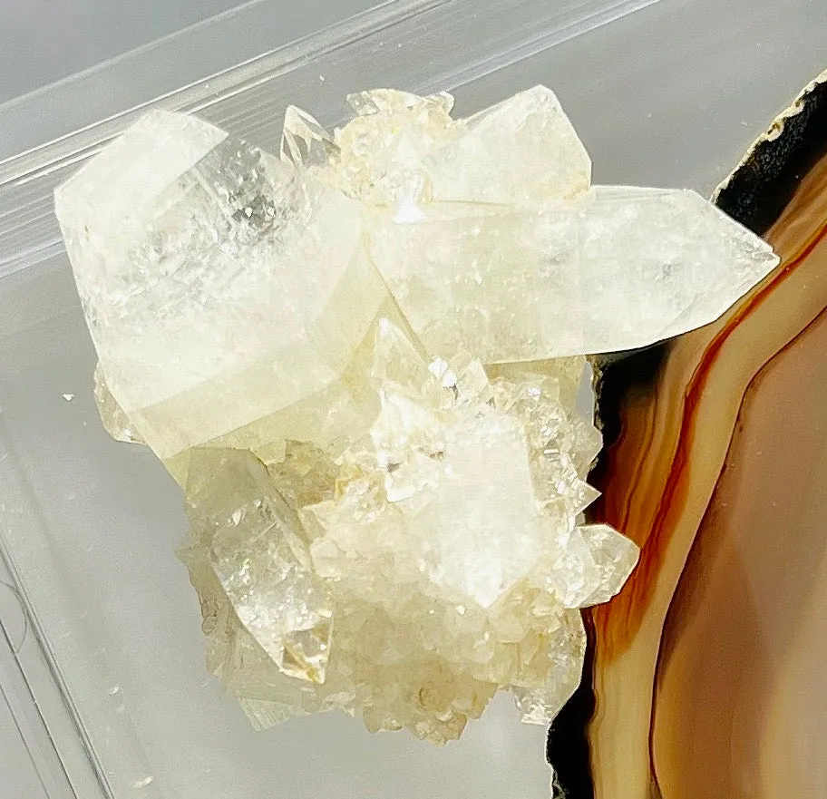 Agate  and Quartz Mineral Specimen