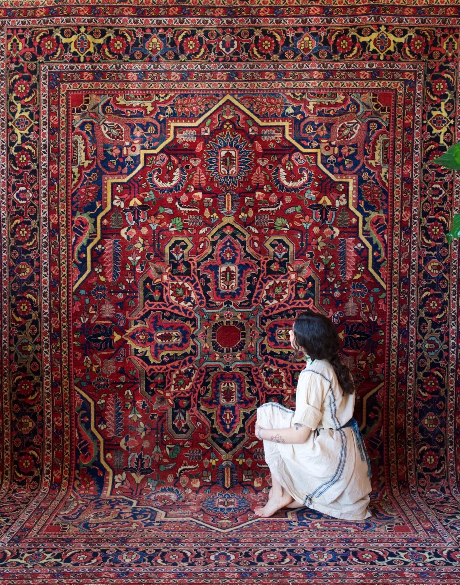 Antique NW Heriz Rug 9'3"x12'6"