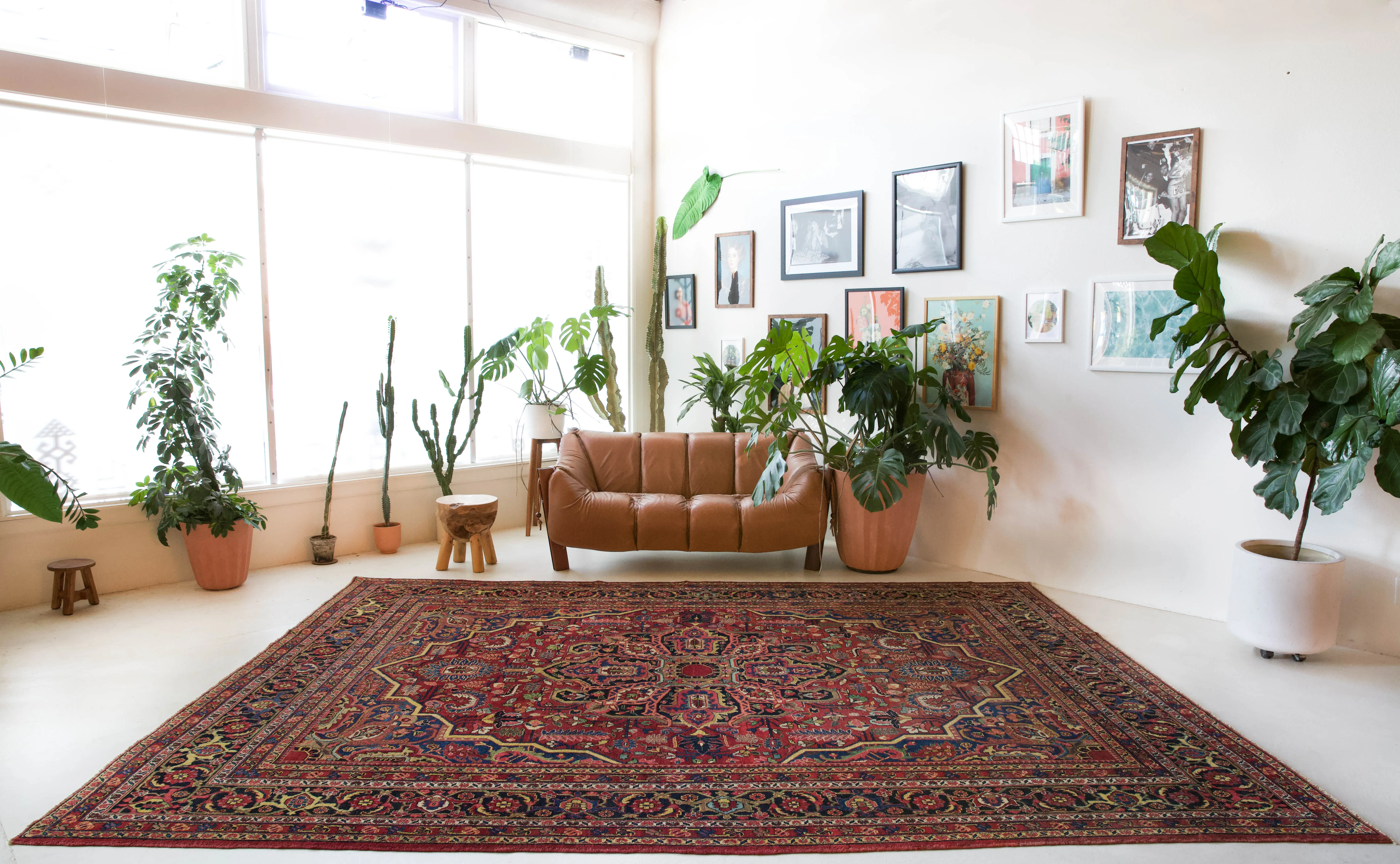 Antique NW Heriz Rug 9'3"x12'6"