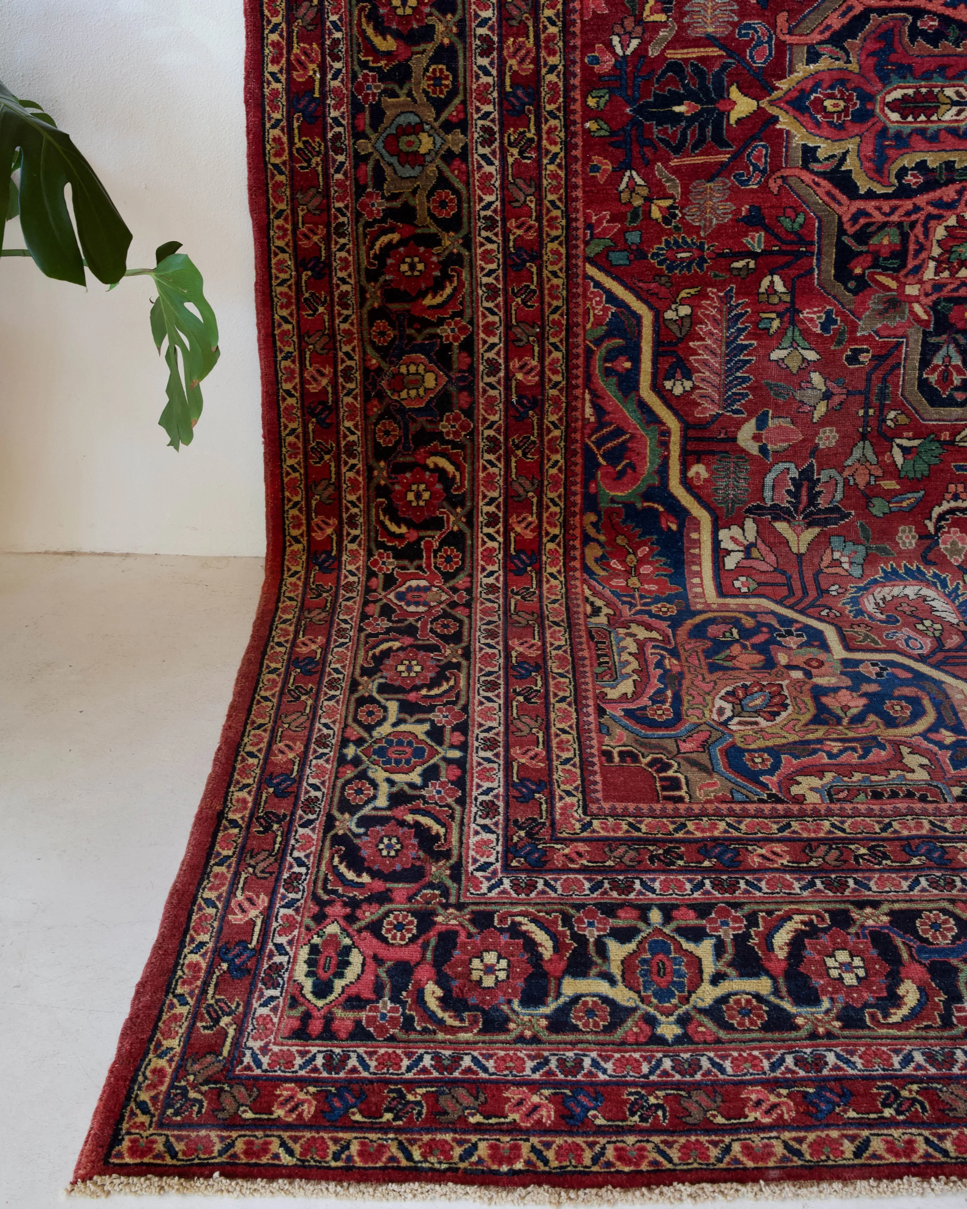 Antique NW Heriz Rug 9'3"x12'6"