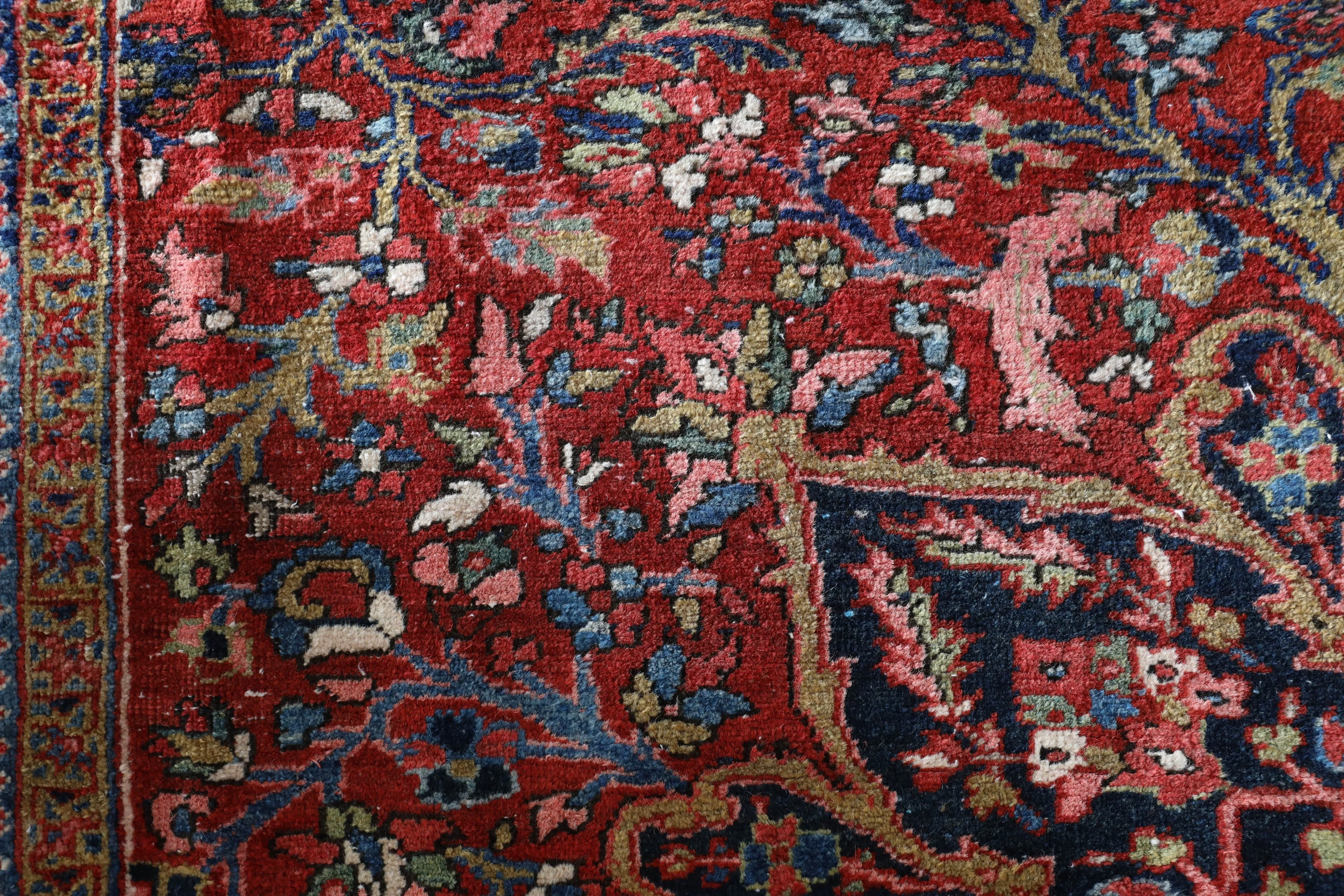 Antique NW Persian Heriz Rug 8'9"x11'6"