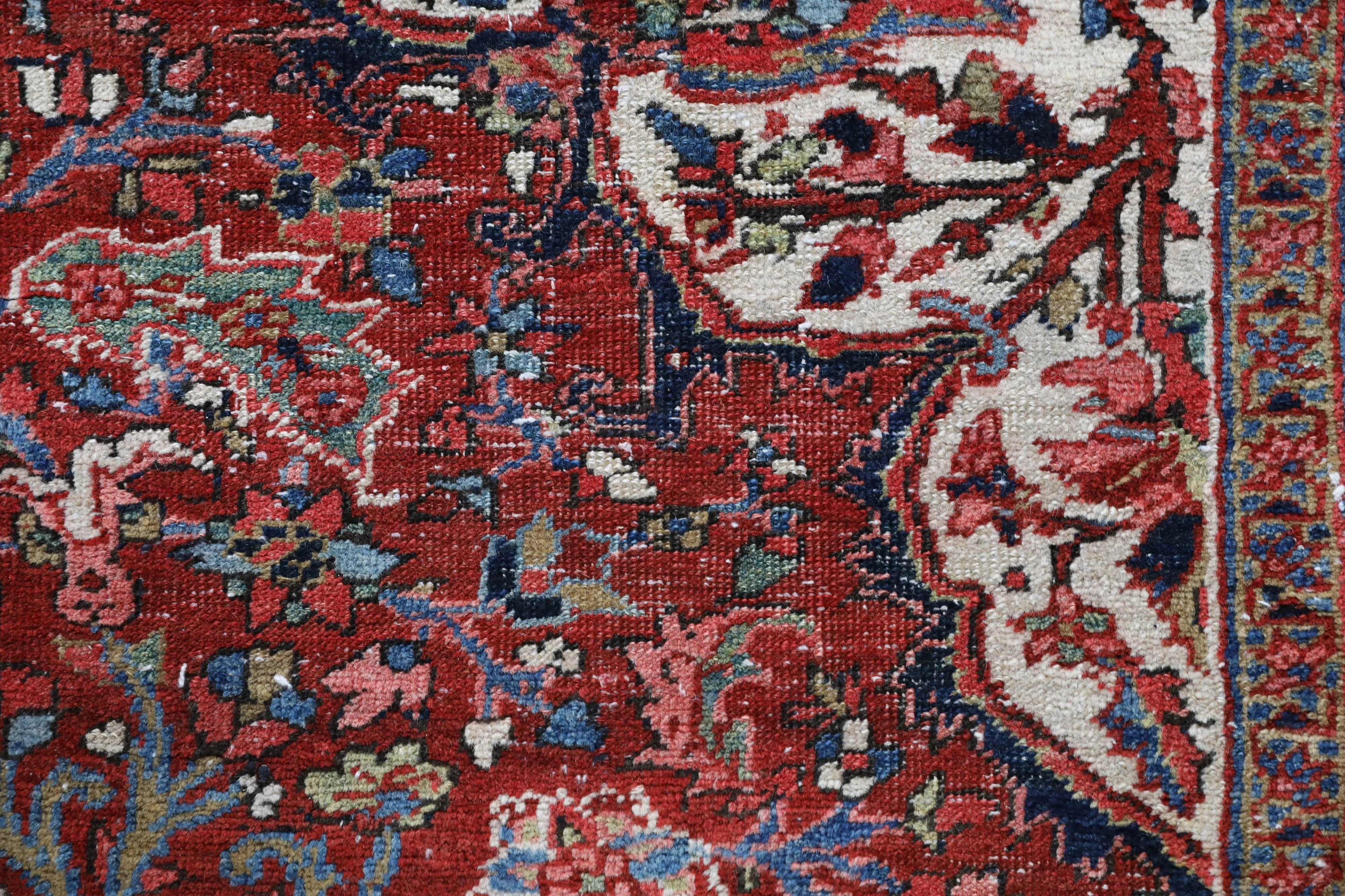 Antique NW Persian Heriz Rug 8'9"x11'6"