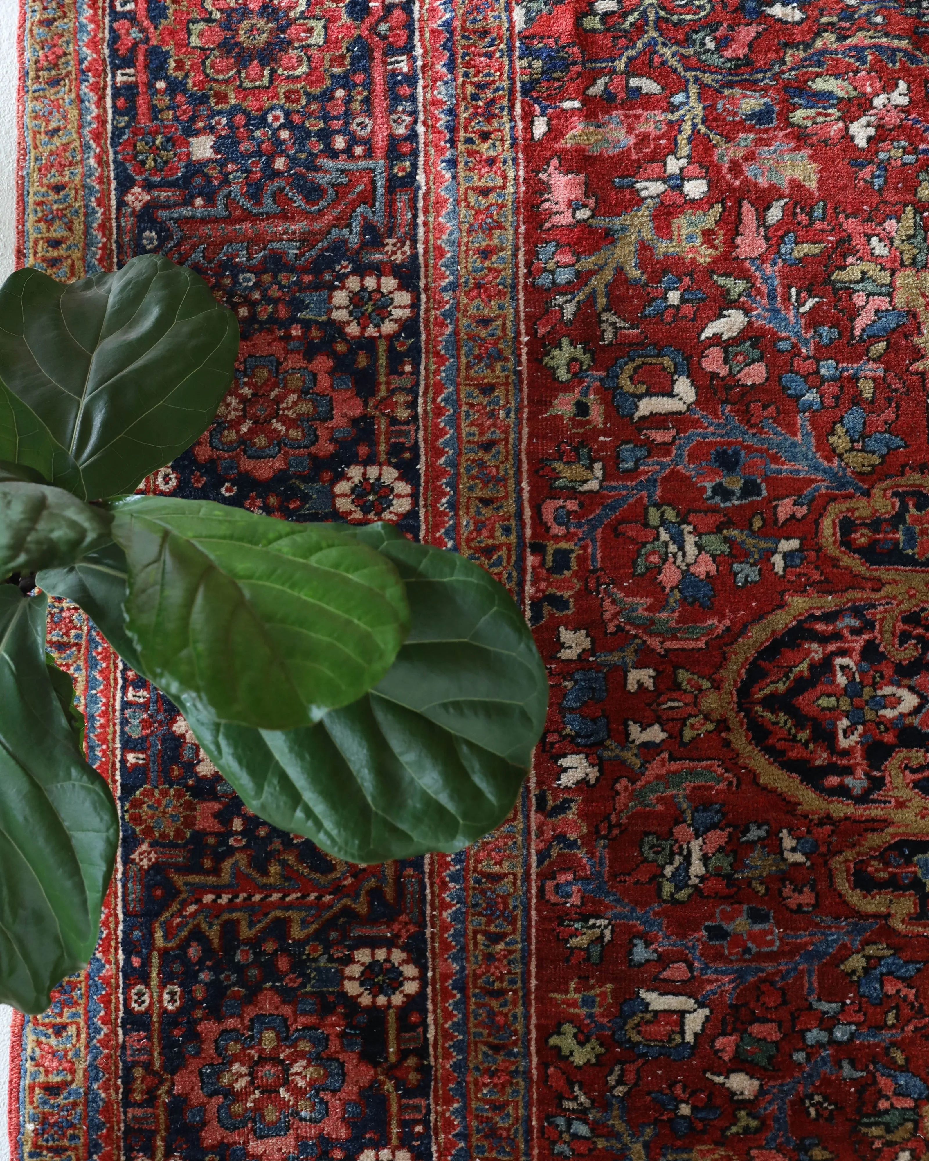 Antique NW Persian Heriz Rug 8'9"x11'6"
