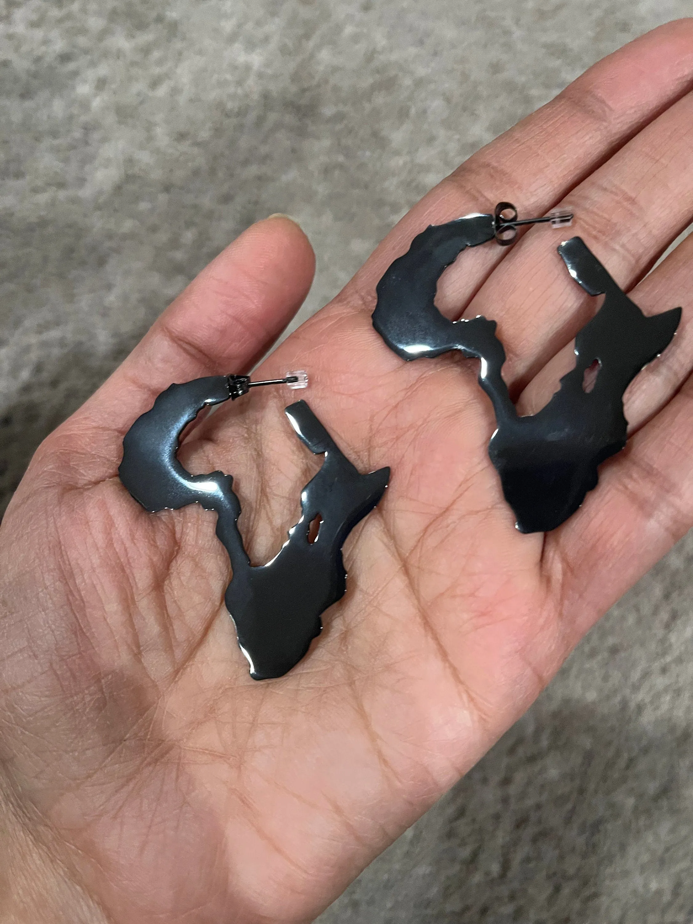 Big Black africa map Earring statement bold chunky black studs Jet Pierced Pageant Earrings metal abstract