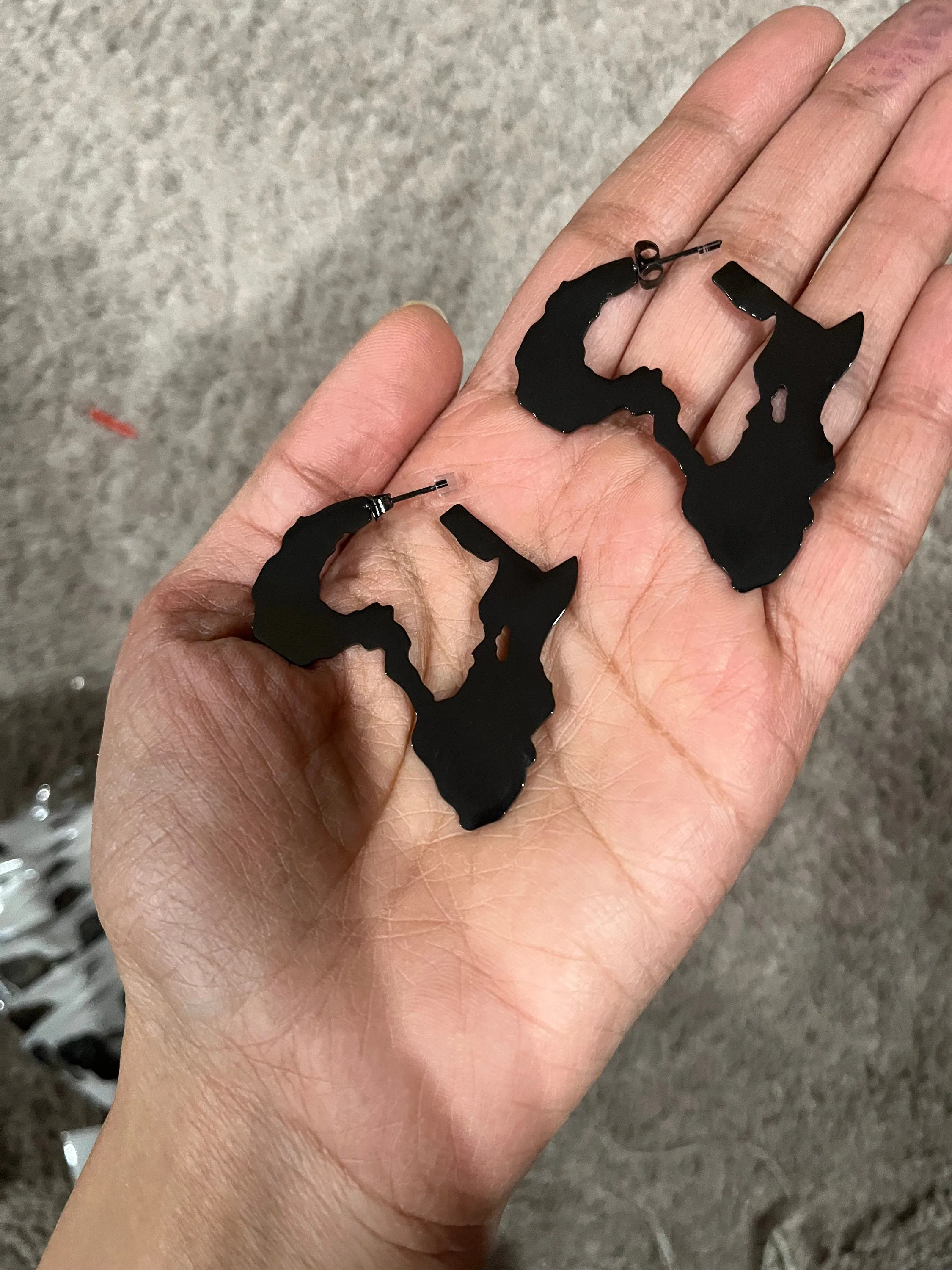 Big Black africa map Earring statement bold chunky black studs Jet Pierced Pageant Earrings metal abstract