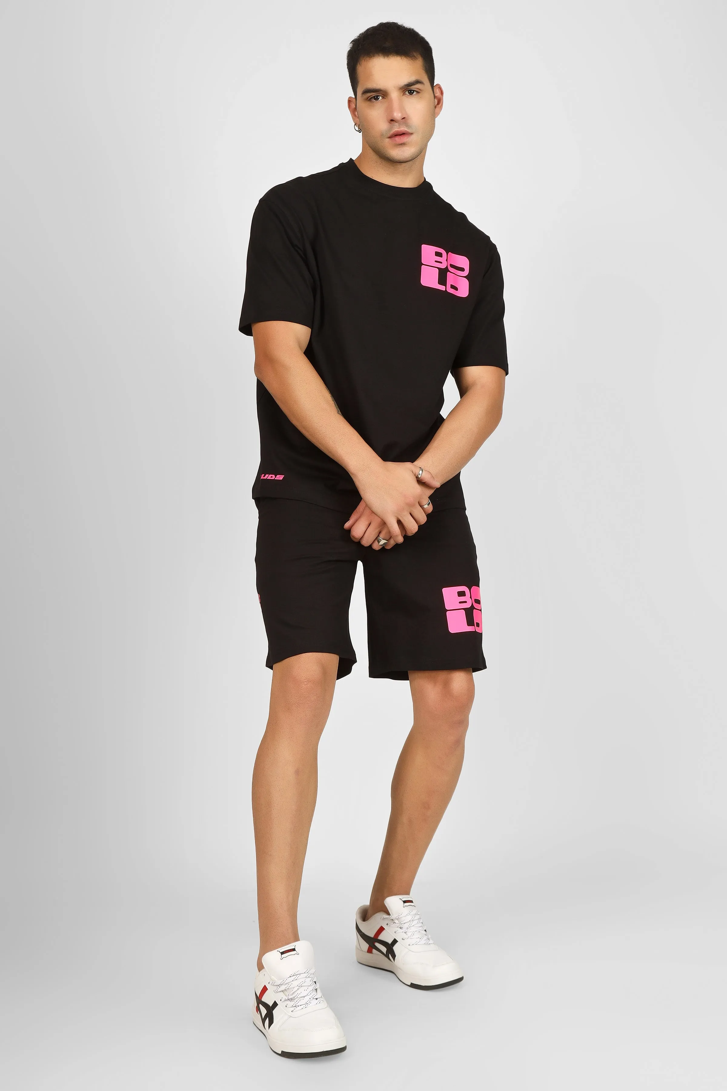Bold Over-Sized T-Shirt (Black)