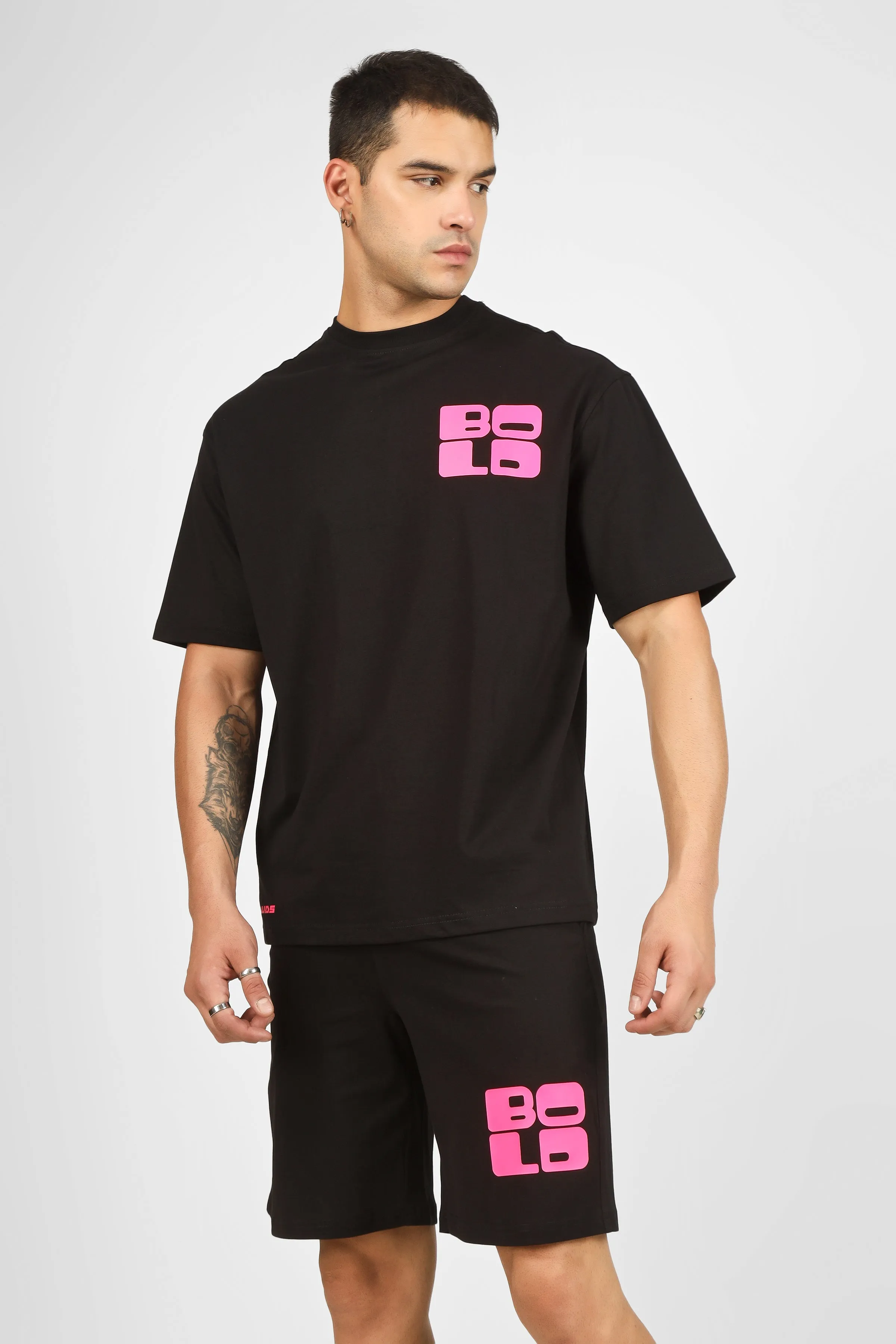 Bold Over-Sized T-Shirt (Black)