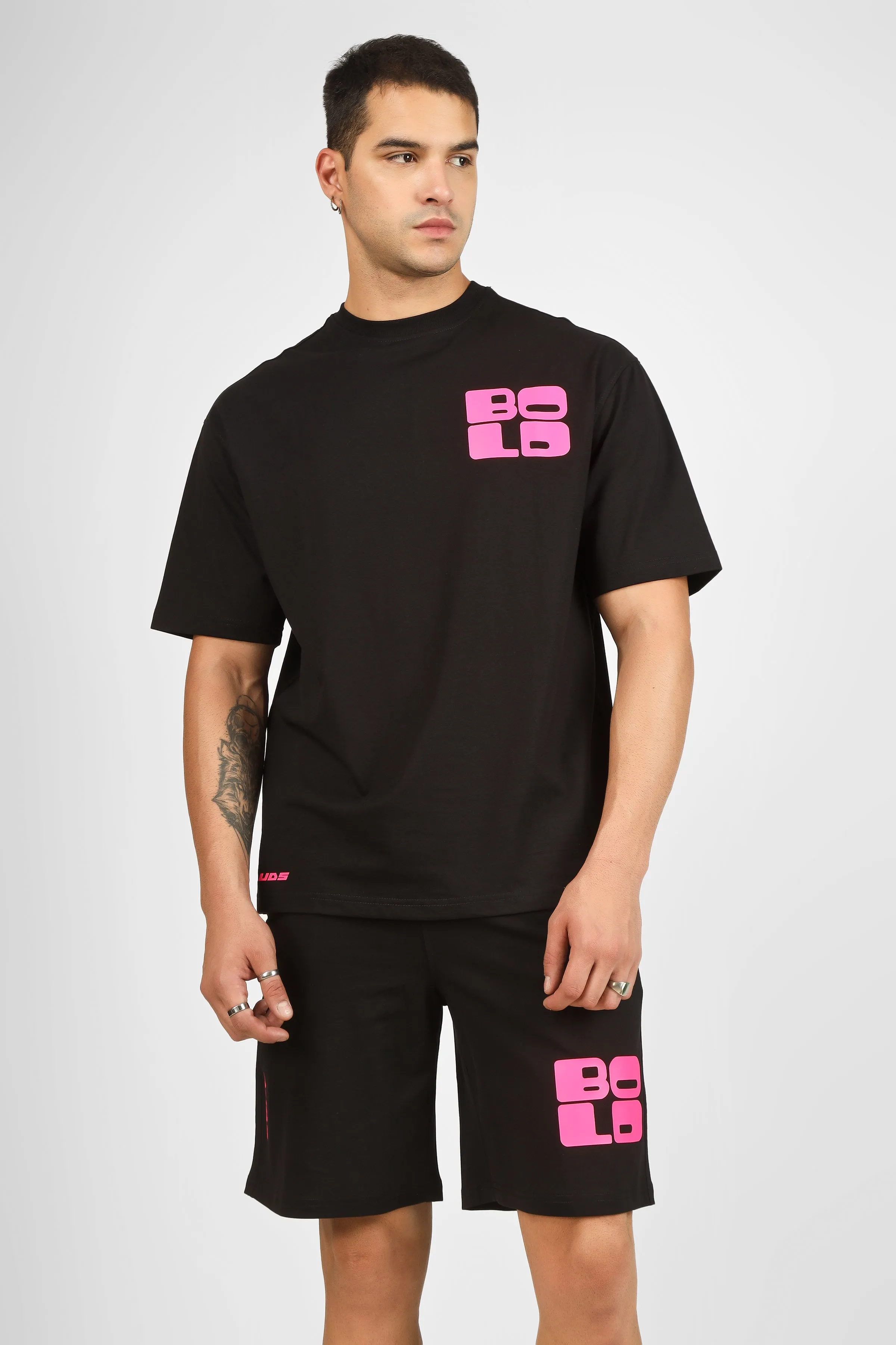 Bold Over-Sized T-Shirt (Black)