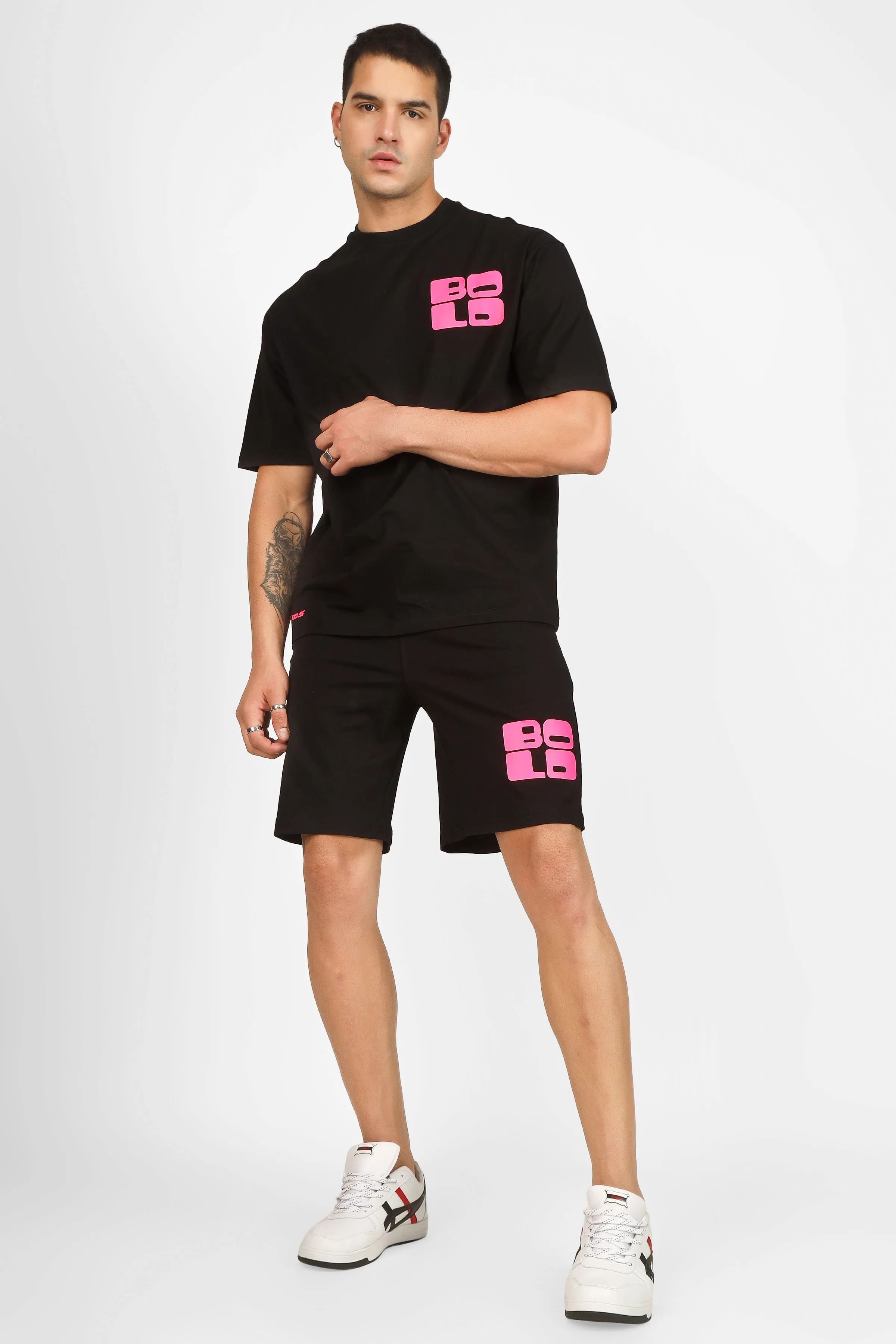 Bold Over-Sized T-Shirt (Black)
