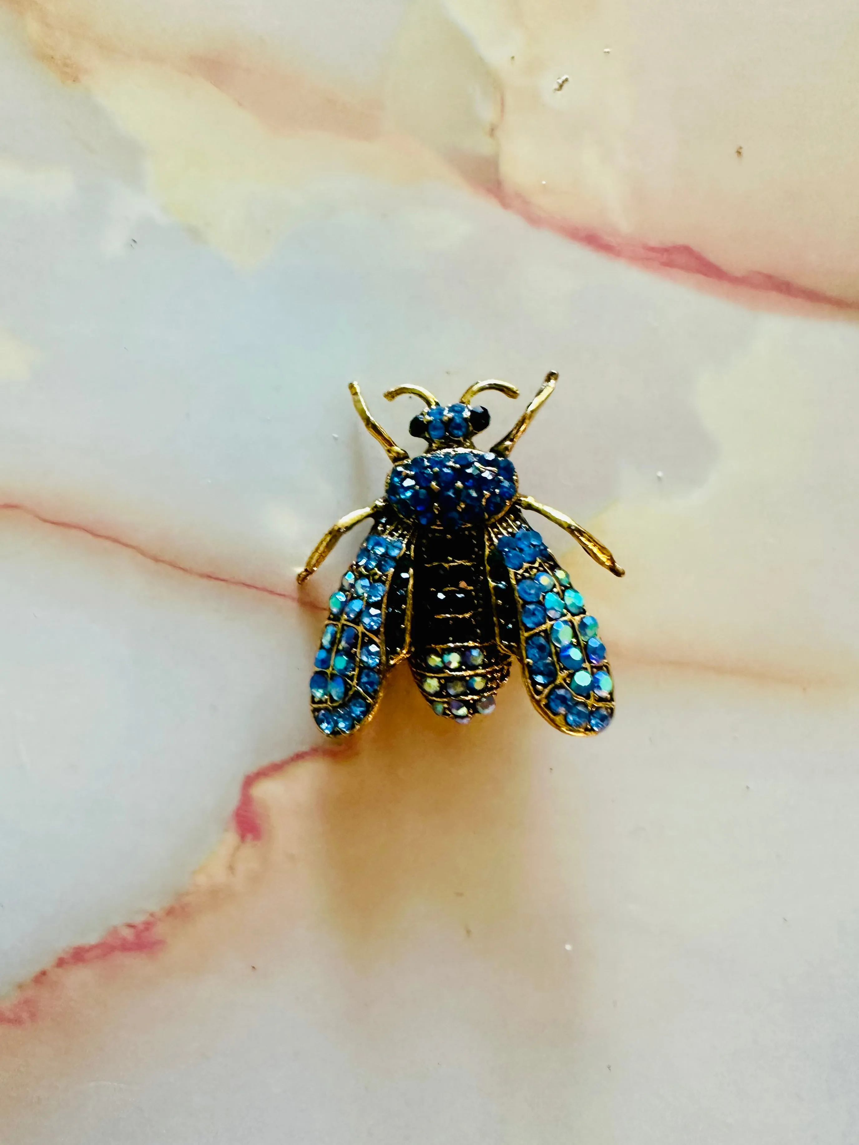 Brooches 1 — 4
