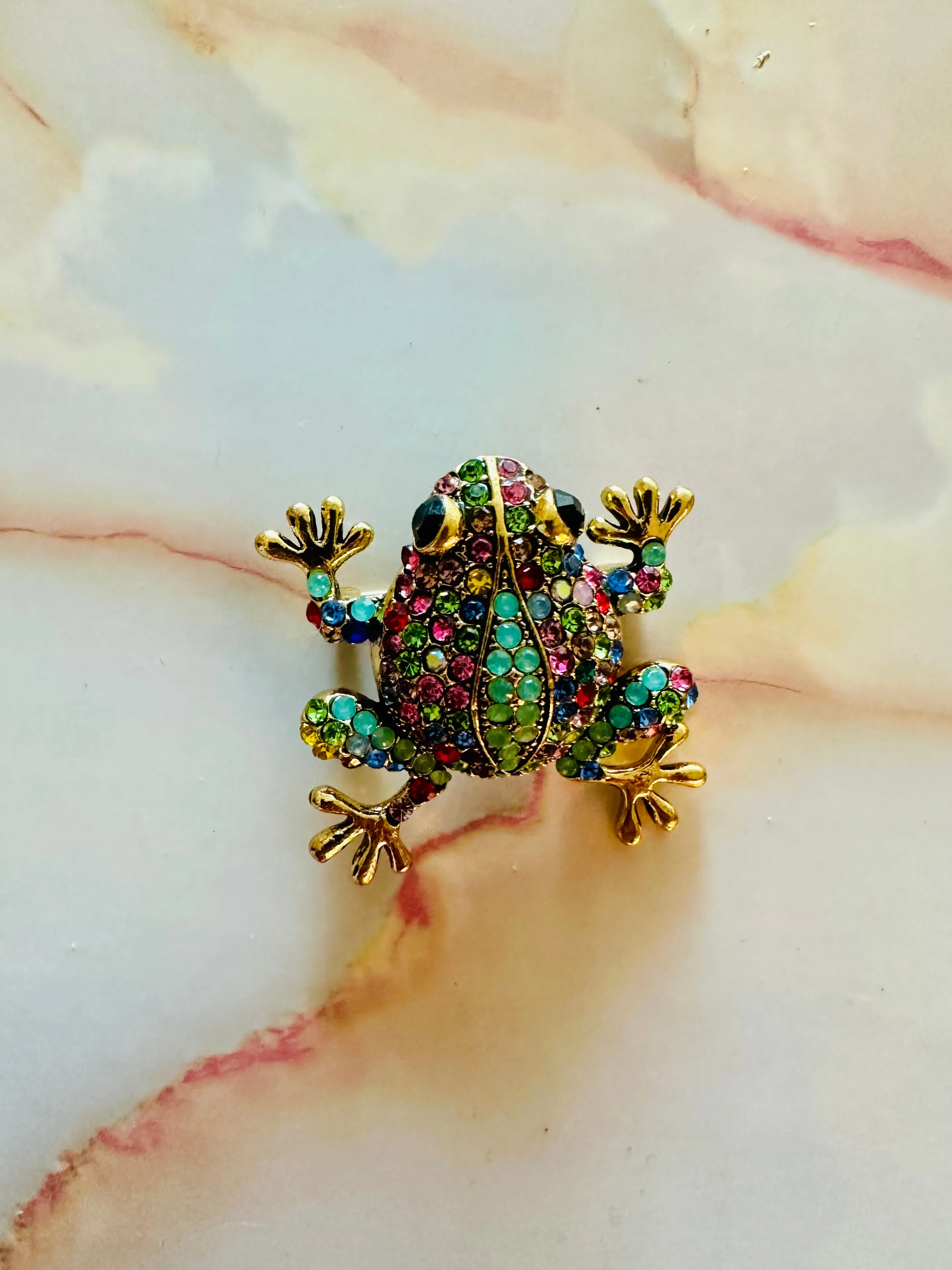 Brooches 6 — 8