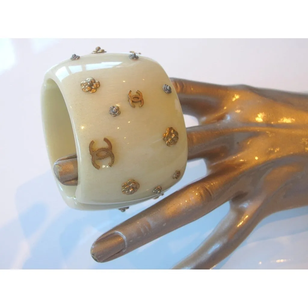 Chanel 1980s Bakelite Multi Logo Manchette Bracelet Box!