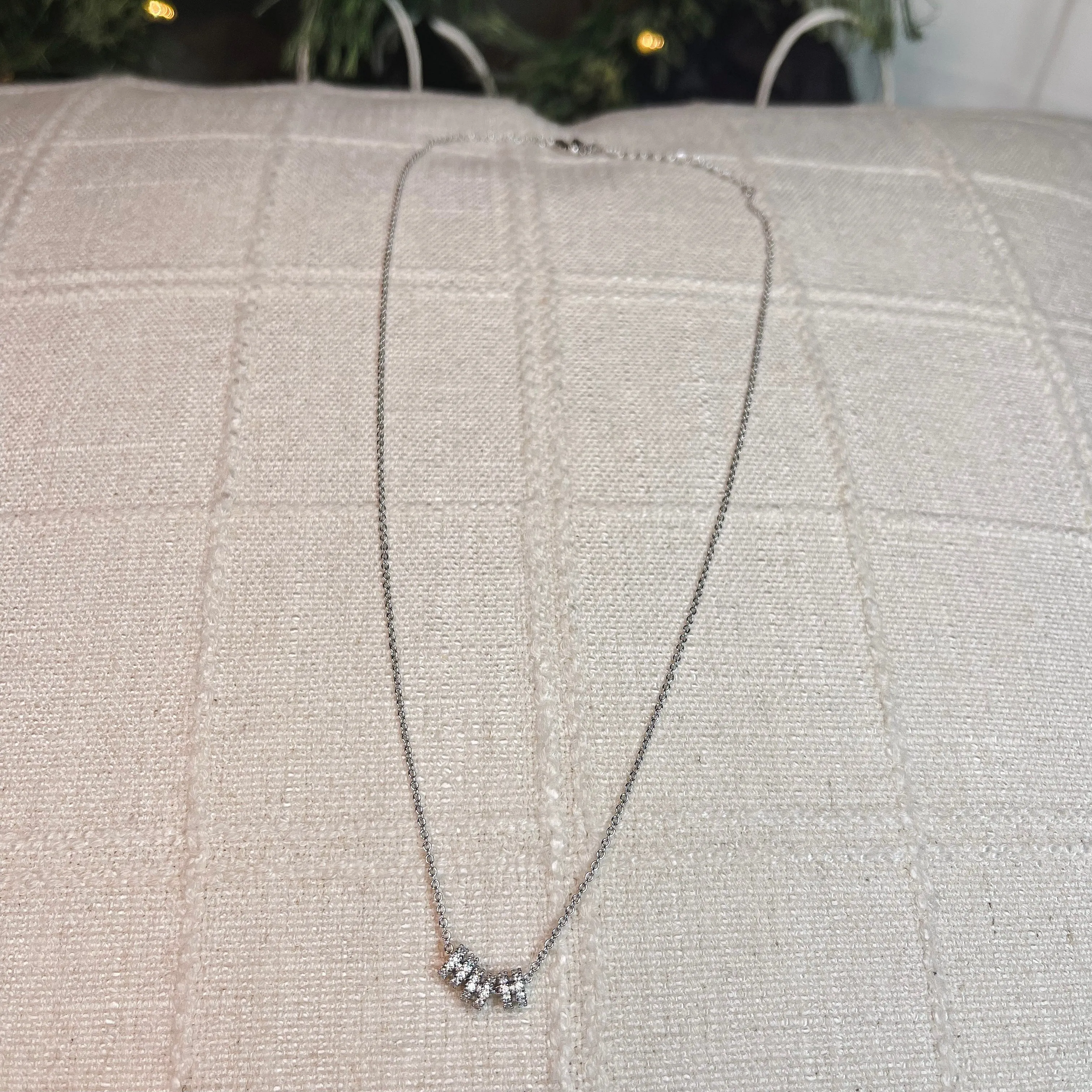 Dainty Rhinestone Embellished Triple Ring Necklace (3 Colors)