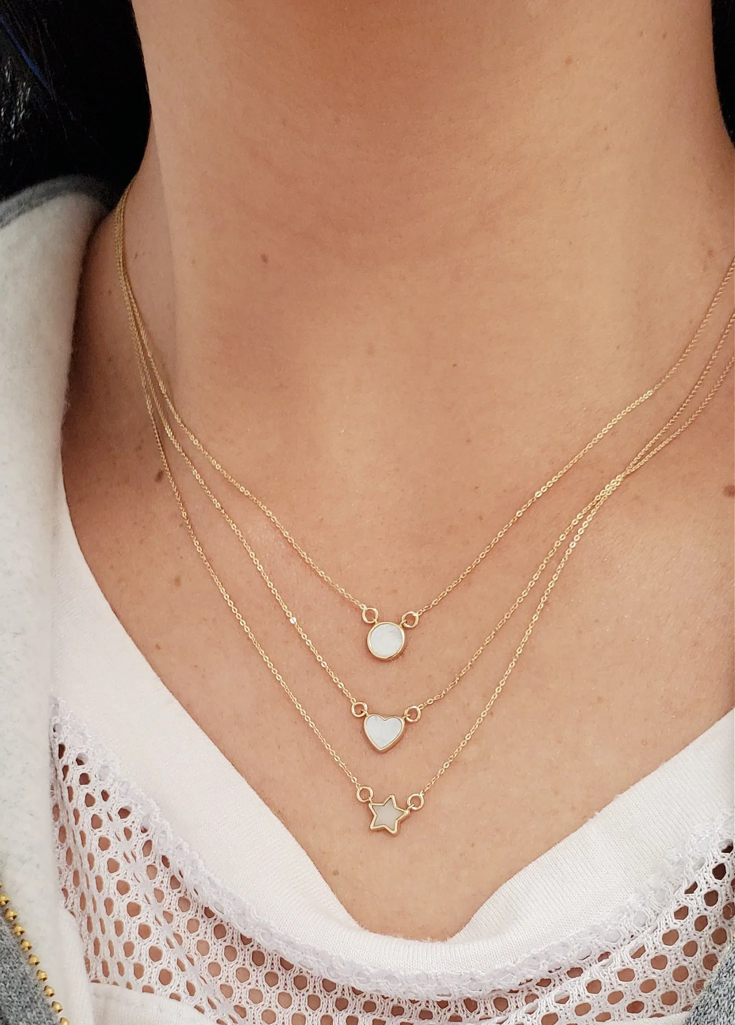 Fine Bezel Single Star Mother of Pearl Necklace