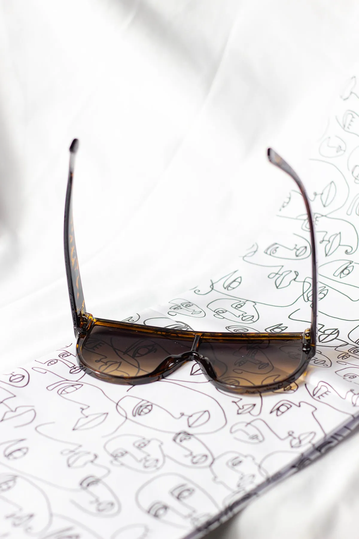 Flat Top Full Lens Sunglasses