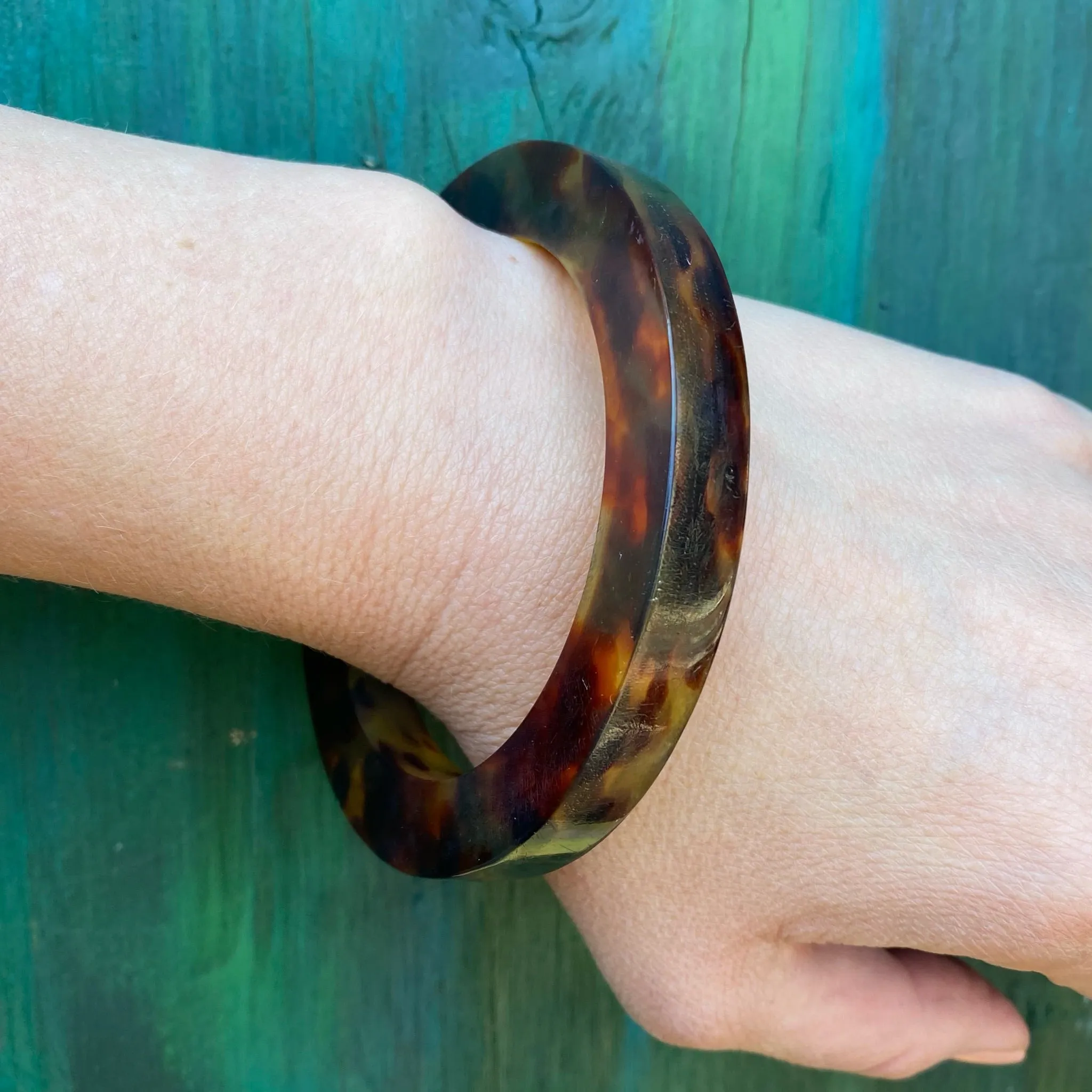 Funky Chunky Art Moderne Celluloid Bangle Bracelet
