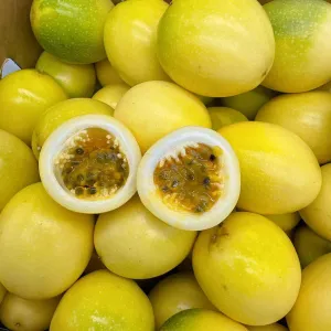 Golden Passion Fruit - 3 Pieces