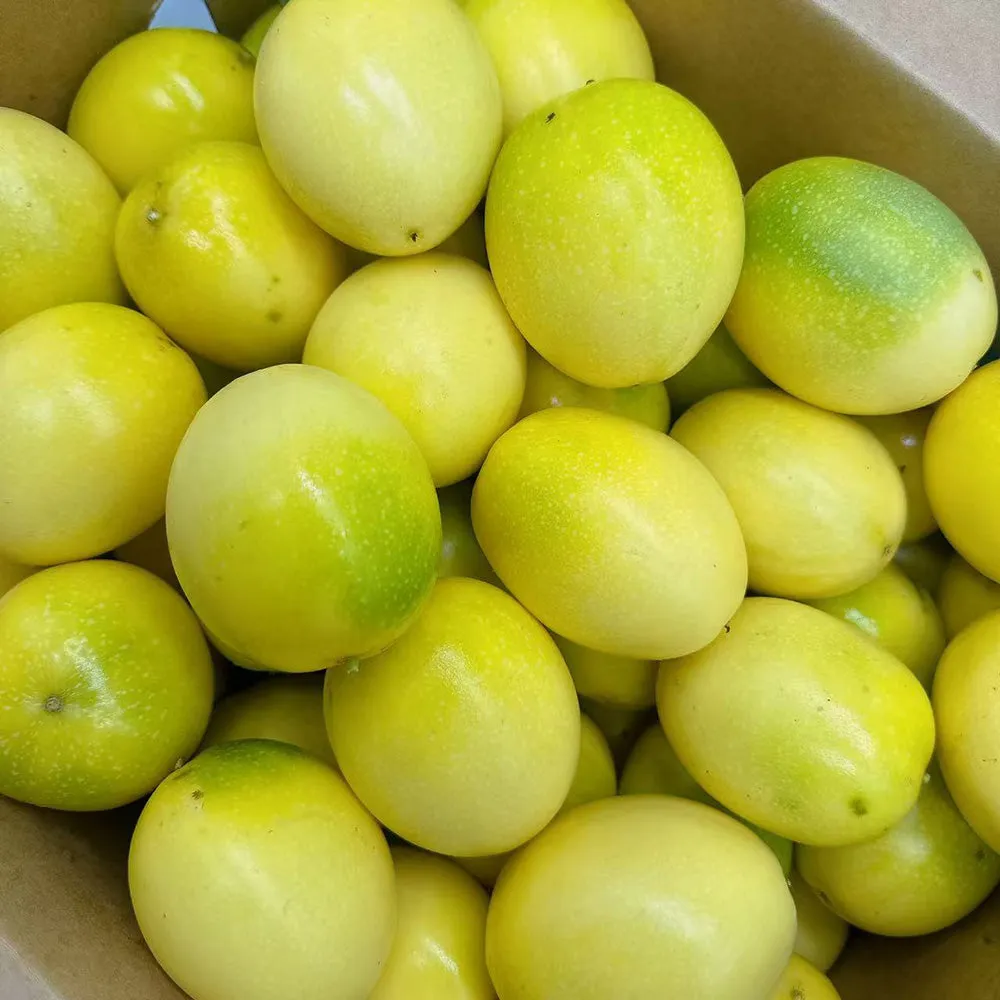 Golden Passion Fruit - 3 Pieces