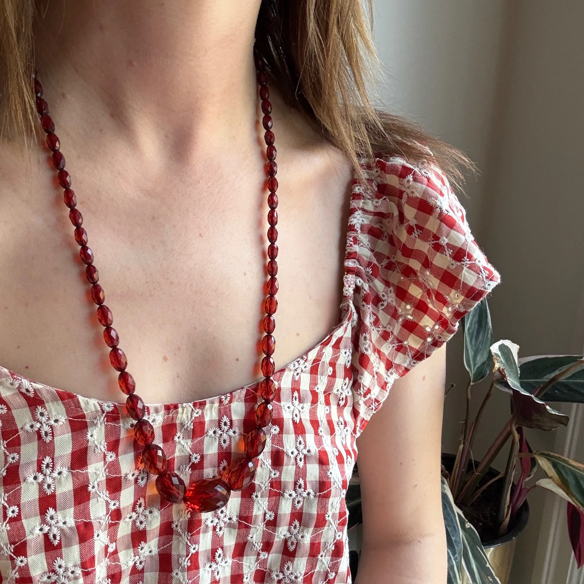 Graduated Bakelite Bead Necklace