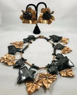 Huge Gerda Lynggaard Monies Ivy Set. Bakelite and Copper. 1988.