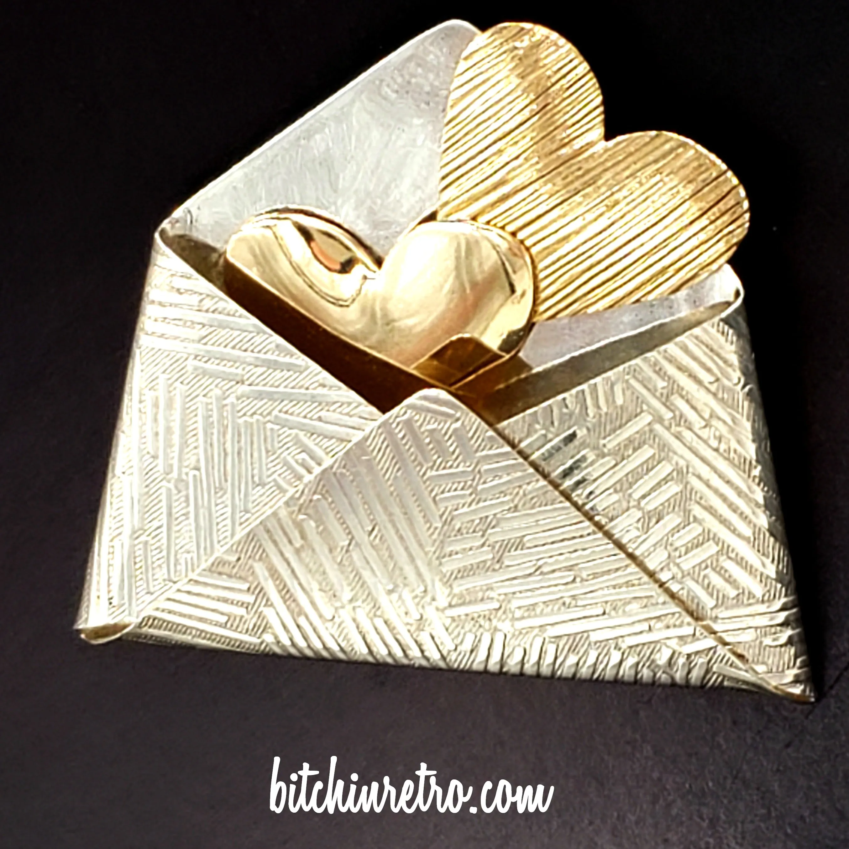 KD-TR Sterling Silver Brooch With Hearts in an Envelope