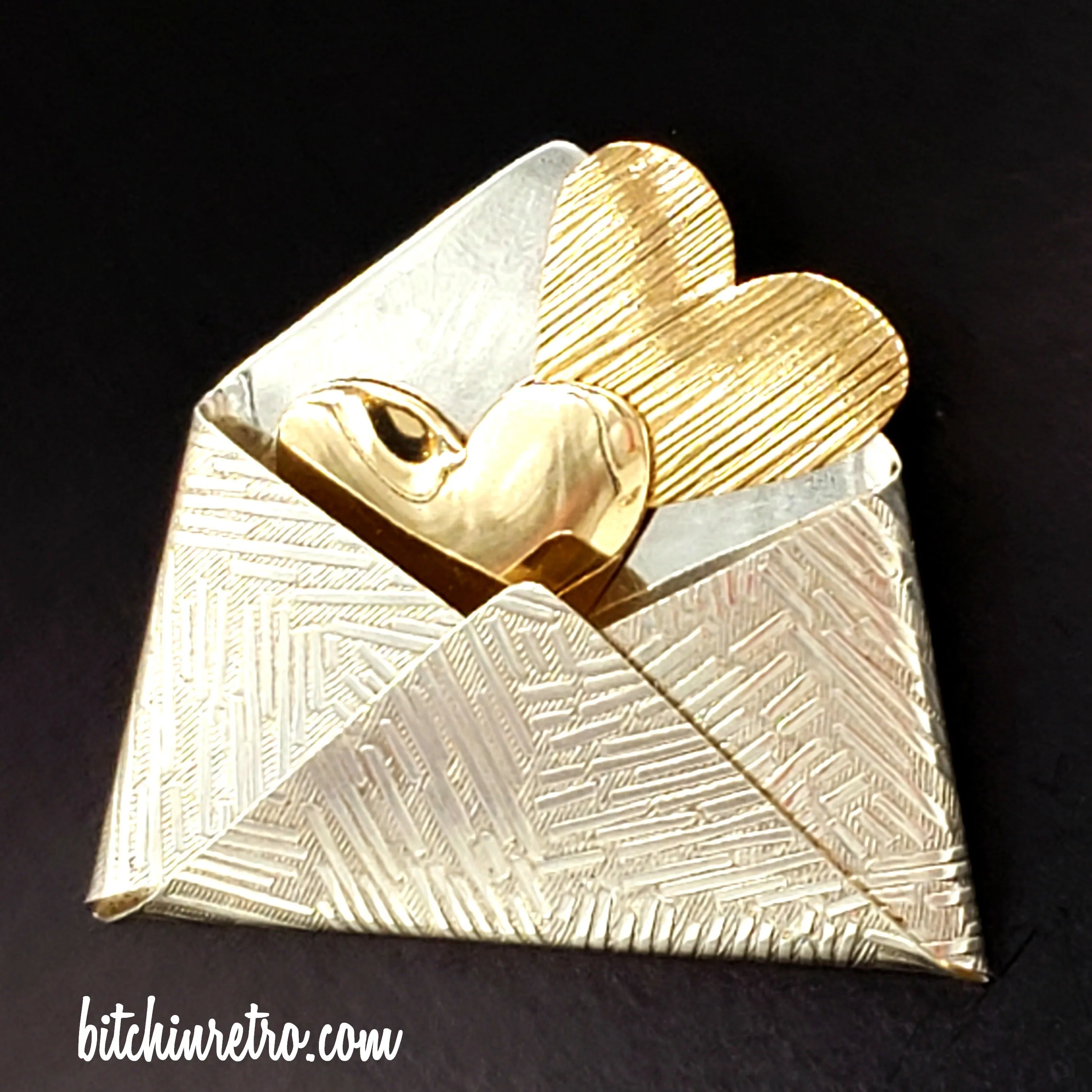 KD-TR Sterling Silver Brooch With Hearts in an Envelope
