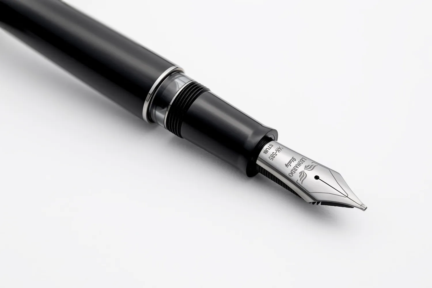 Leonardo Officina Italiana - MZG 2.0 Ultra Nero Pen Venture Exclusive