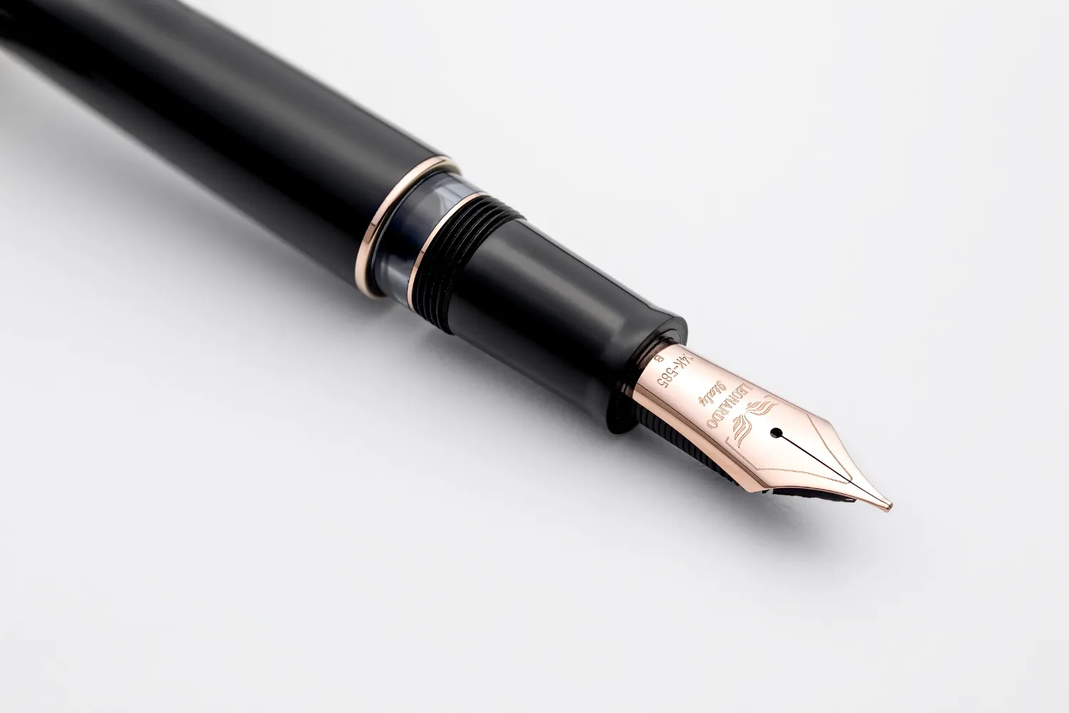 Leonardo Officina Italiana - MZG 2.0 Ultra Nero Pen Venture Exclusive