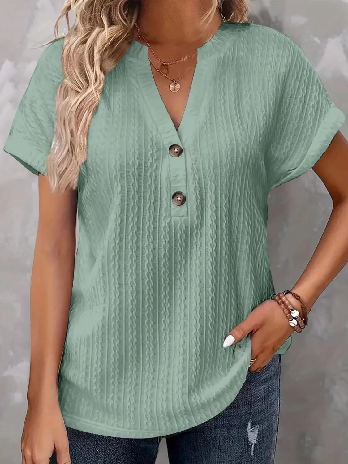 Light Colored Textured Buttoned Short Sleeve Top