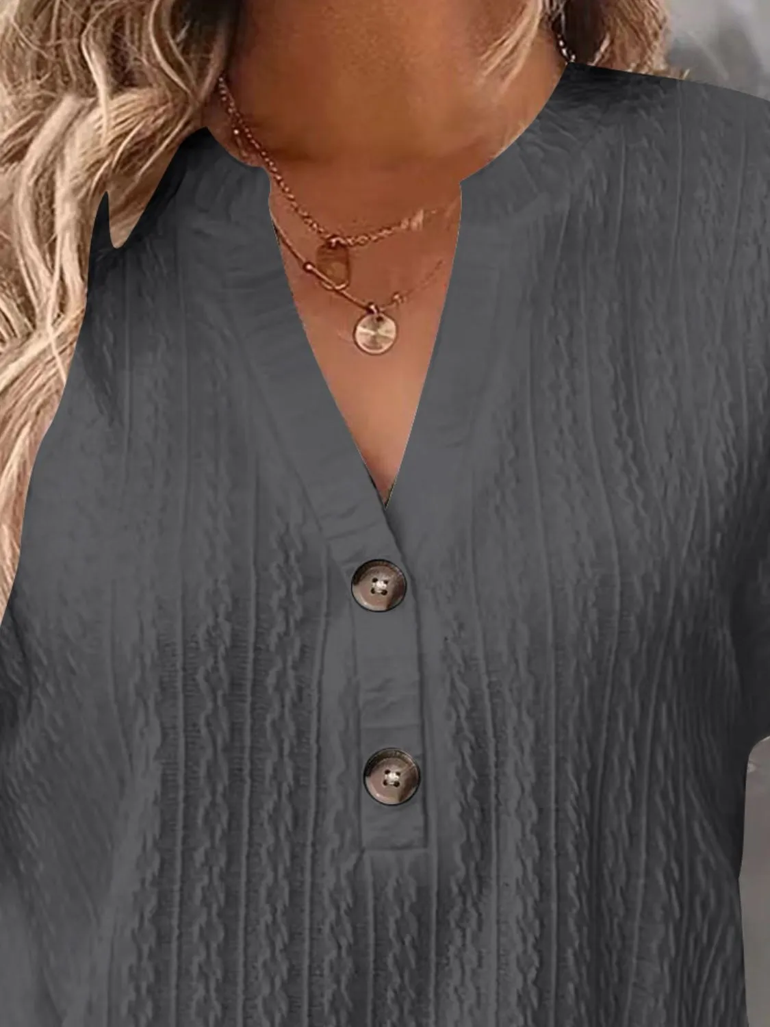 Light Colored Textured Buttoned Short Sleeve Top