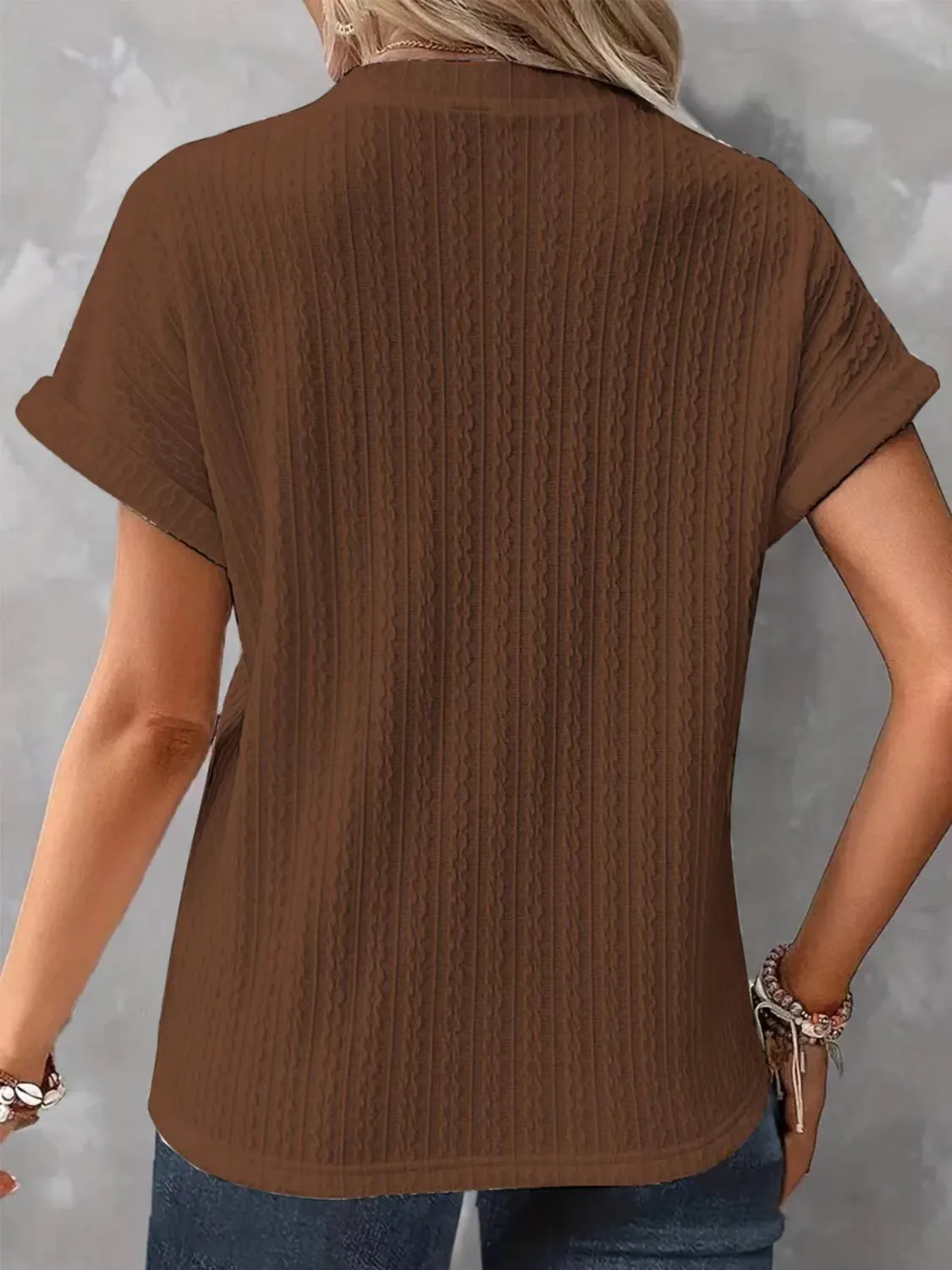 Light Colored Textured Buttoned Short Sleeve Top
