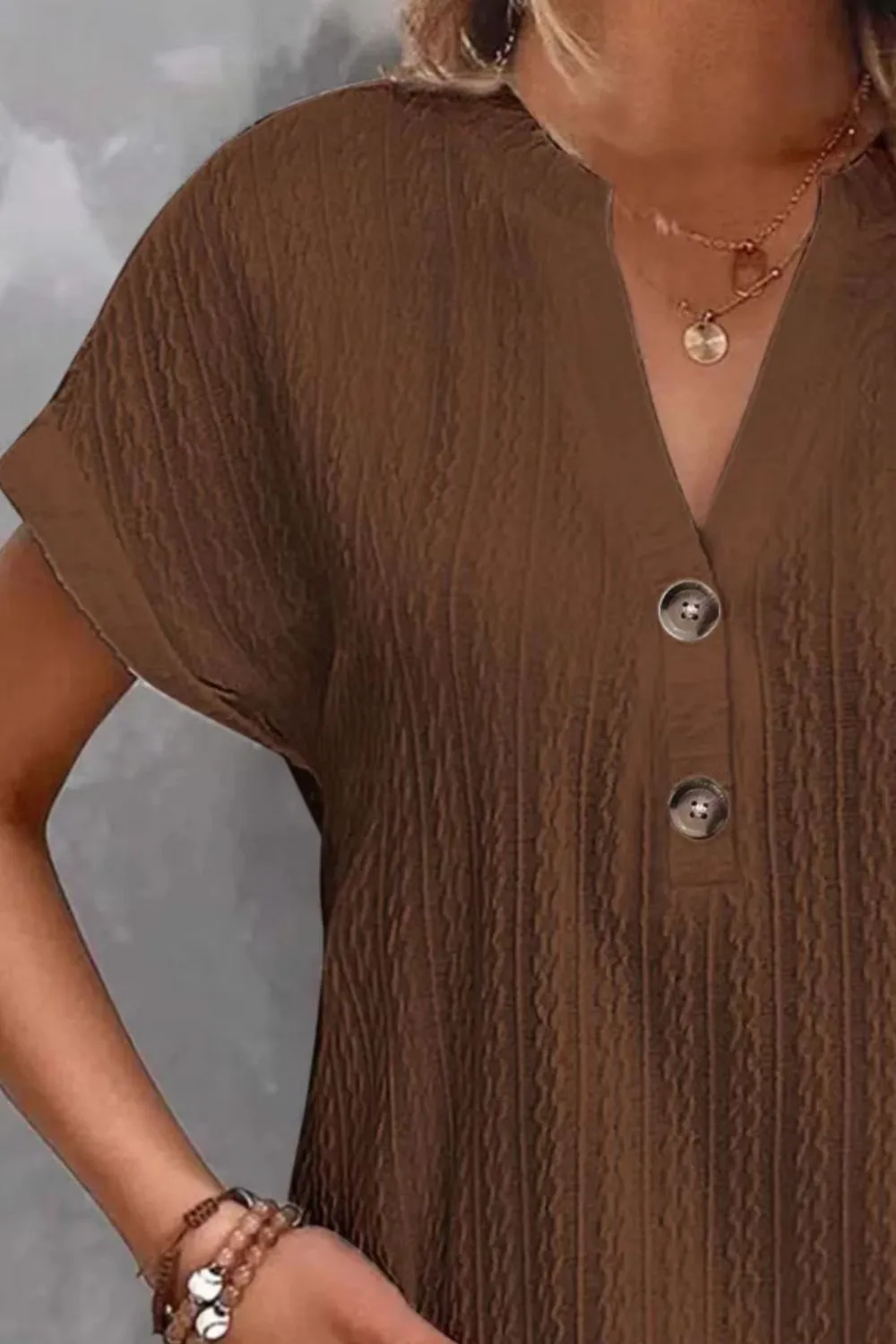 Light Colored Textured Buttoned Short Sleeve Top