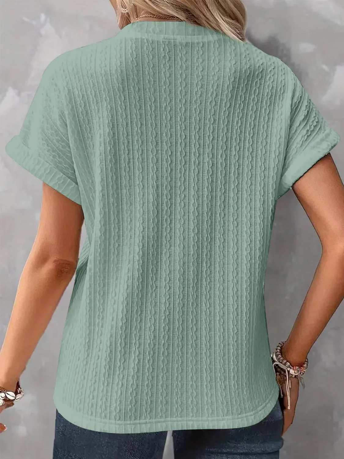 Light Colored Textured Buttoned Short Sleeve Top
