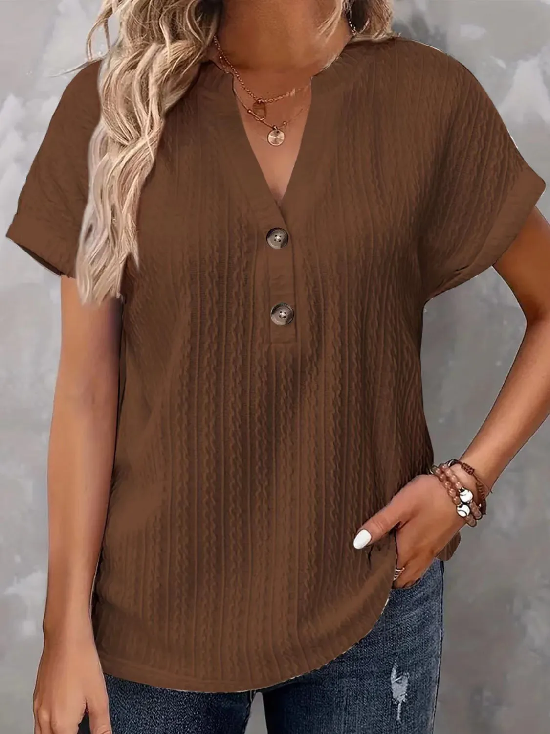 Light Colored Textured Buttoned Short Sleeve Top