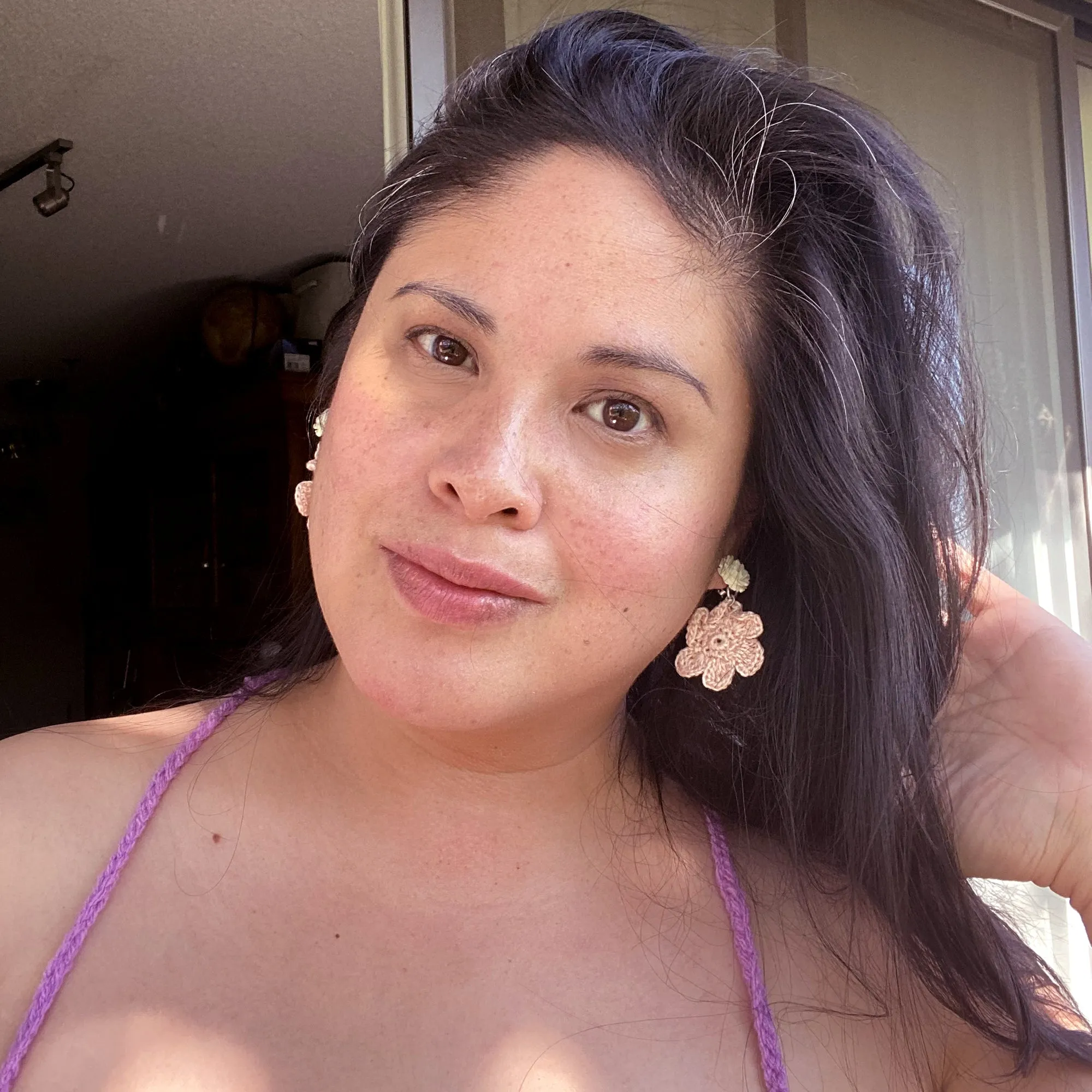 Light pink crochet flower earrings