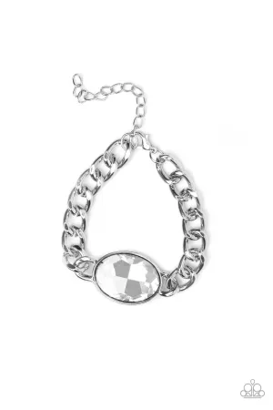 Luxury Lush White
Bracelet Paparazzi
