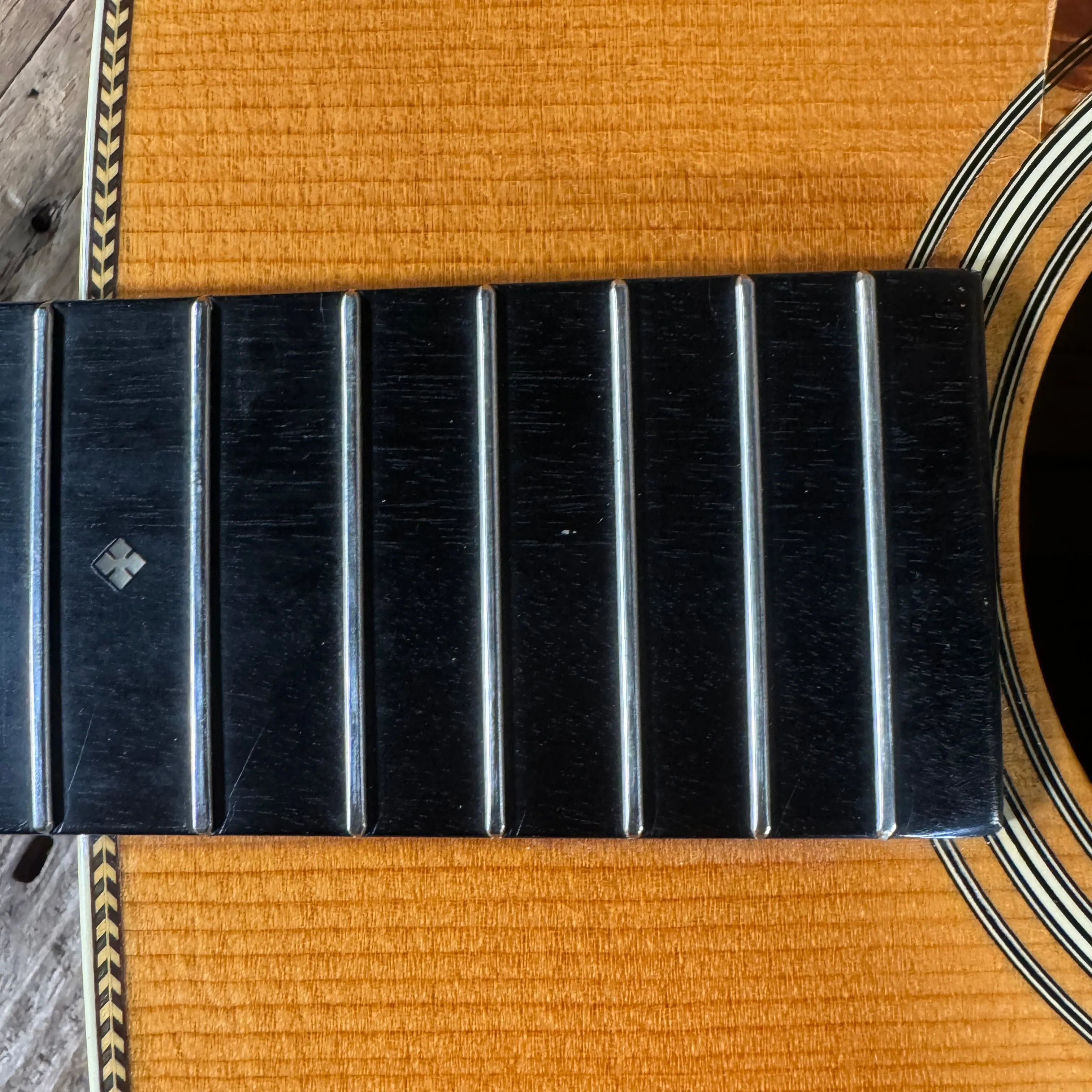 Martin D-28 Vintage Series Brazilian CEO signed Anniversary HD-28 1983 Natural