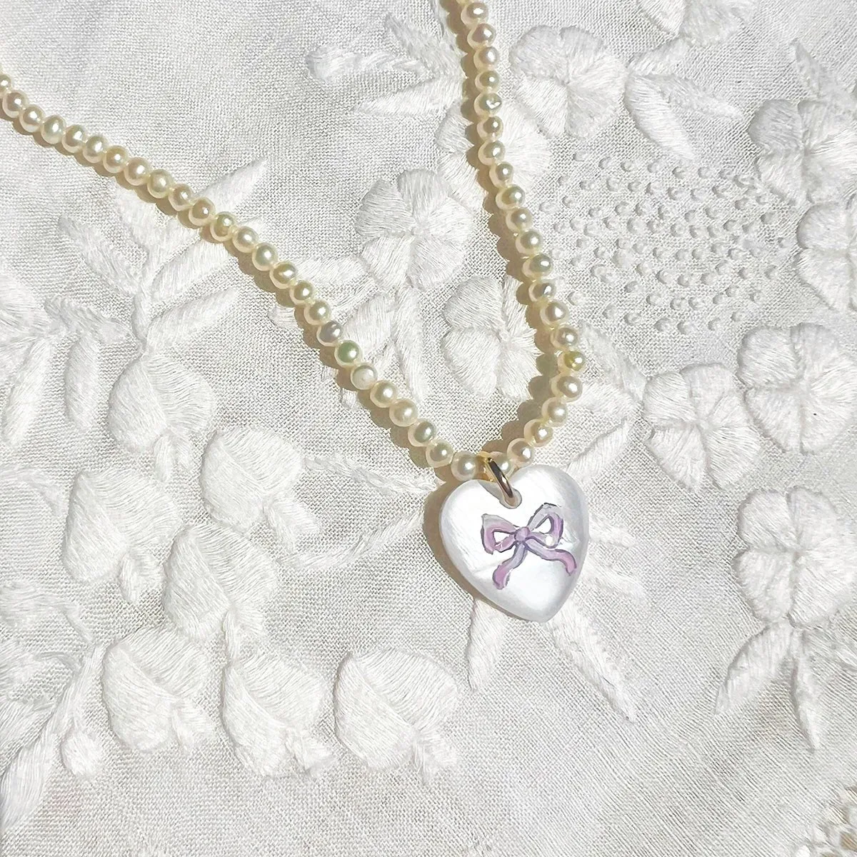 Naomi Bow & Mini Pearl Necklace