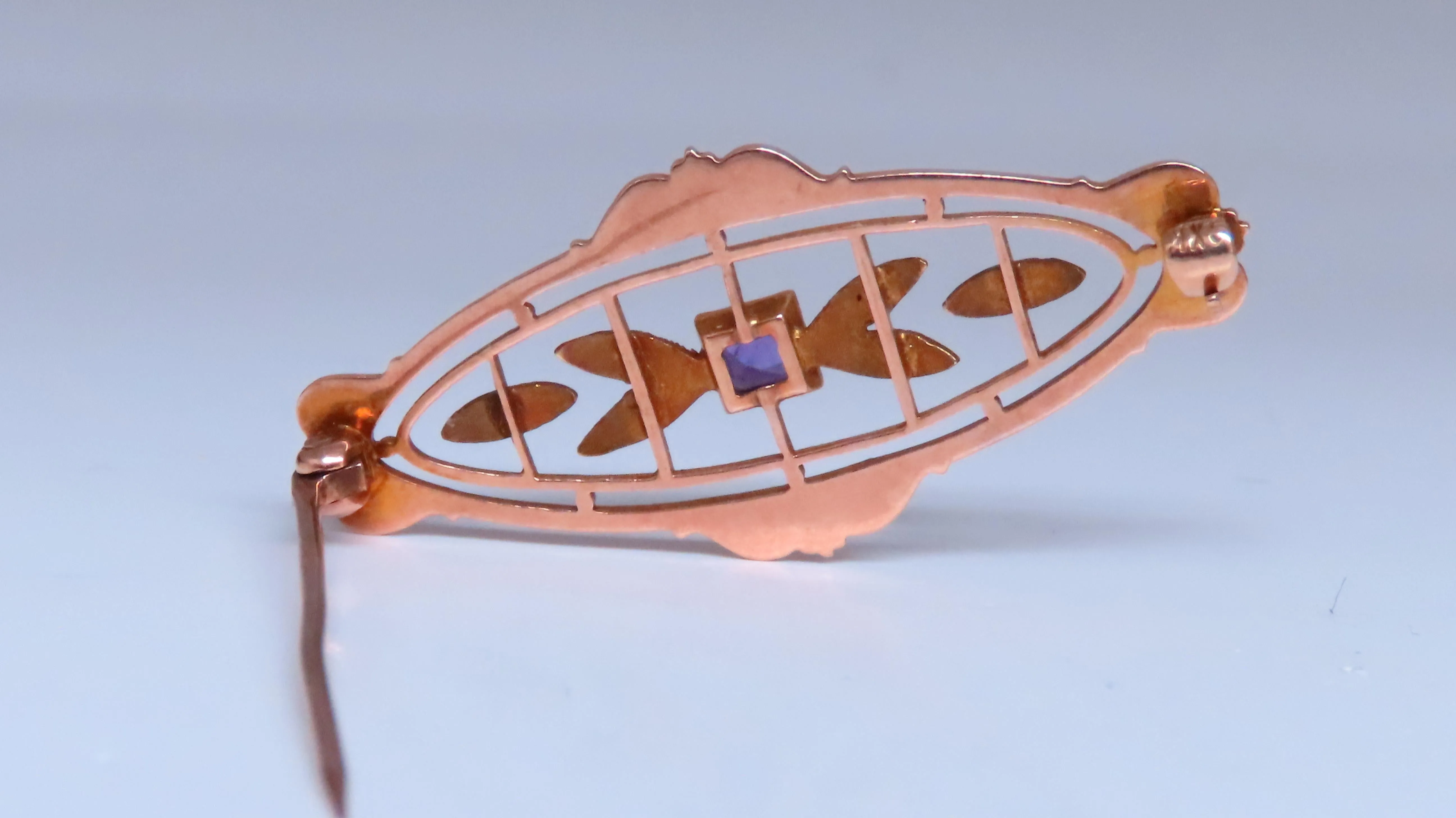 Natural Amethyst Neoclassical Brooch Pin 14kt Gold 12364