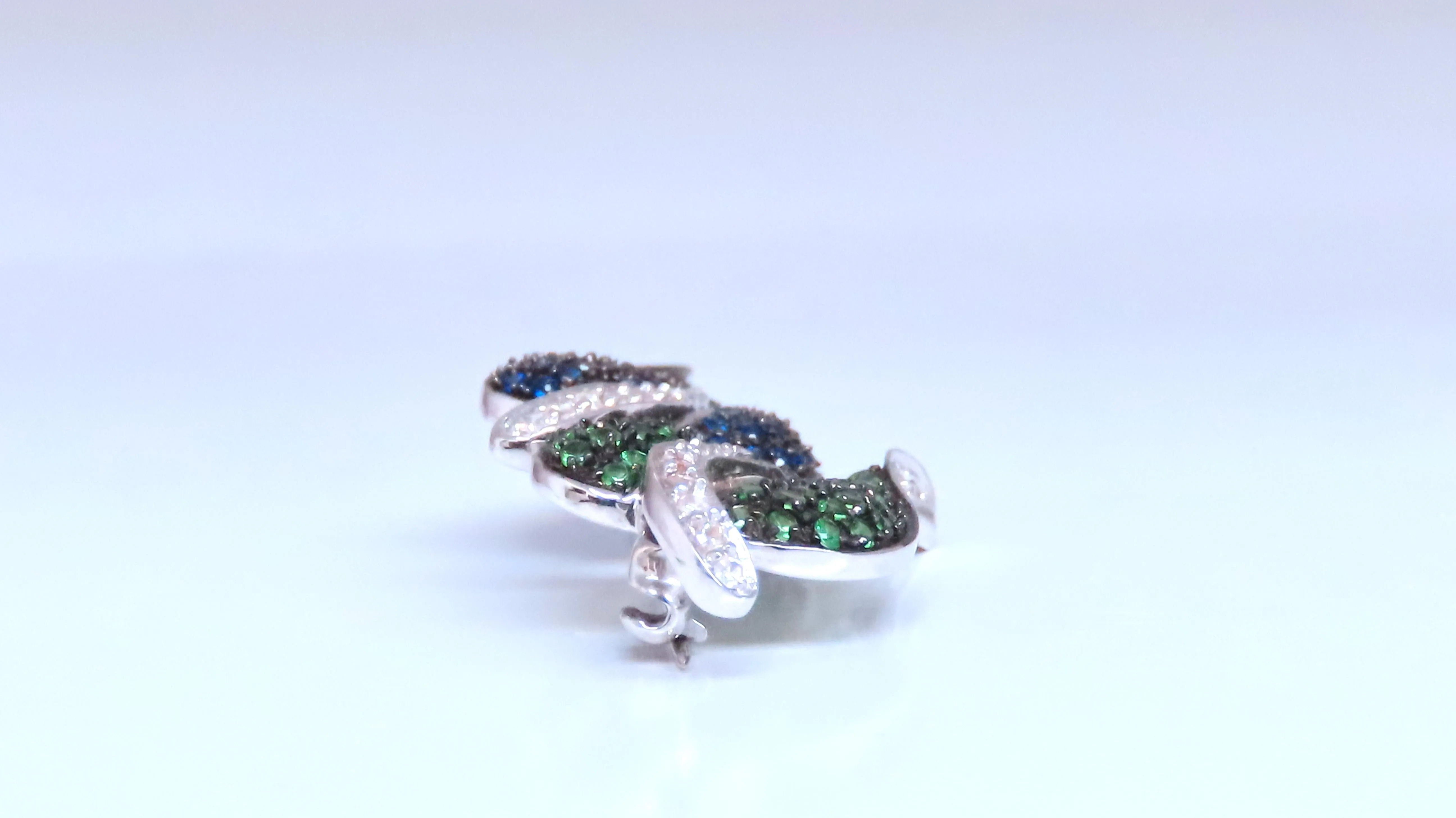 Natural Sapphire Green Tsavorite Spade Leaf Diamond Pin 14kt 12361