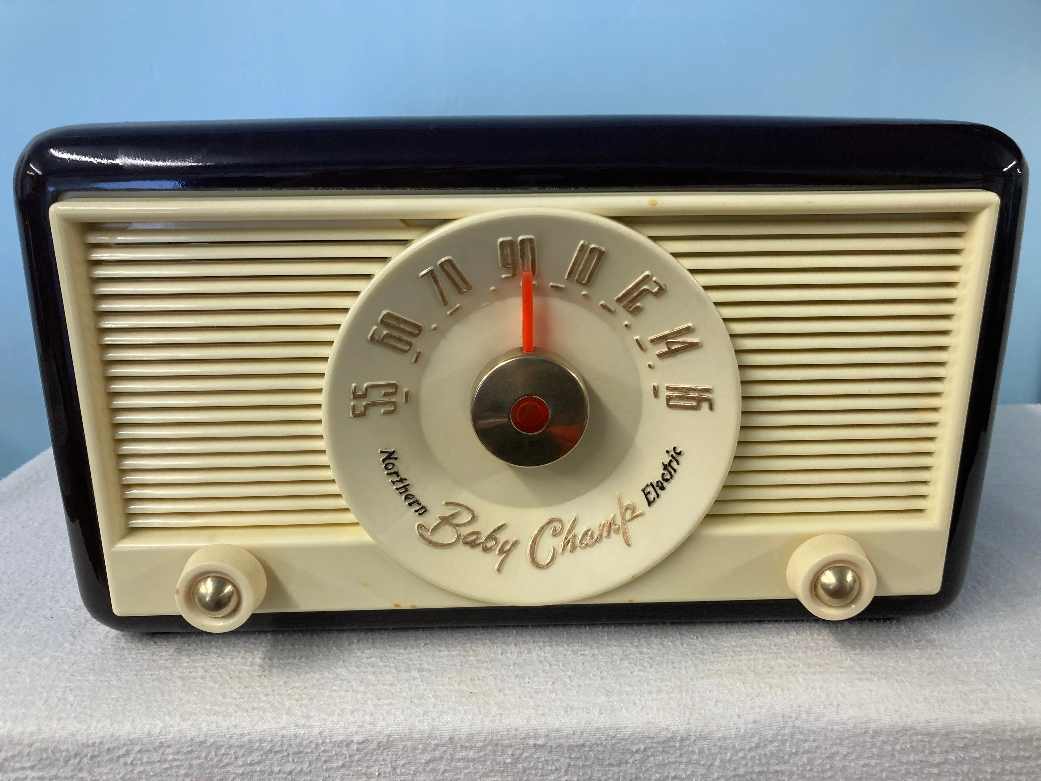 Northern Electric 5500 Baby Champ Tube Radio With Bluetooth & FM Options